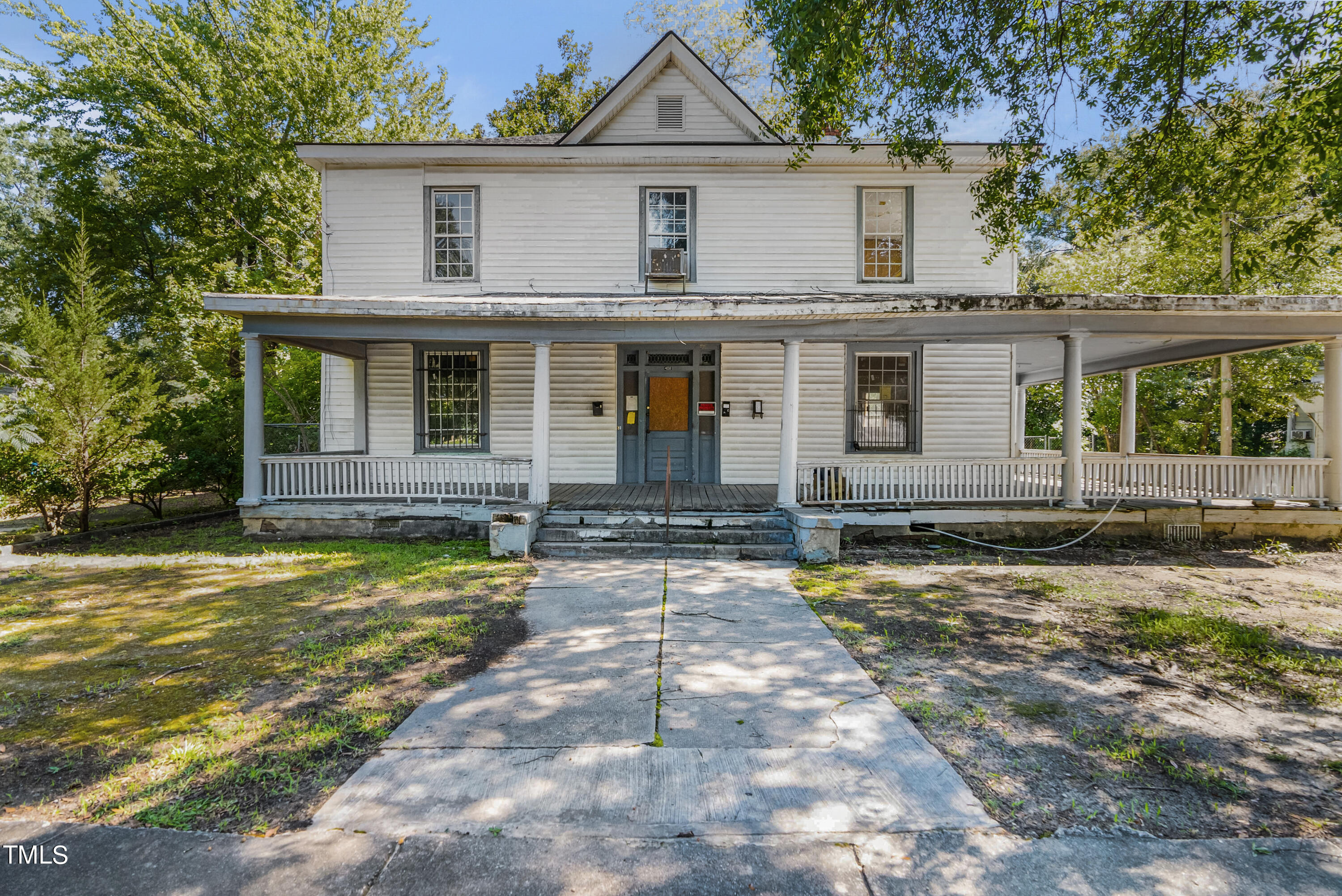 408 Lee Street Ne Property Photo 1