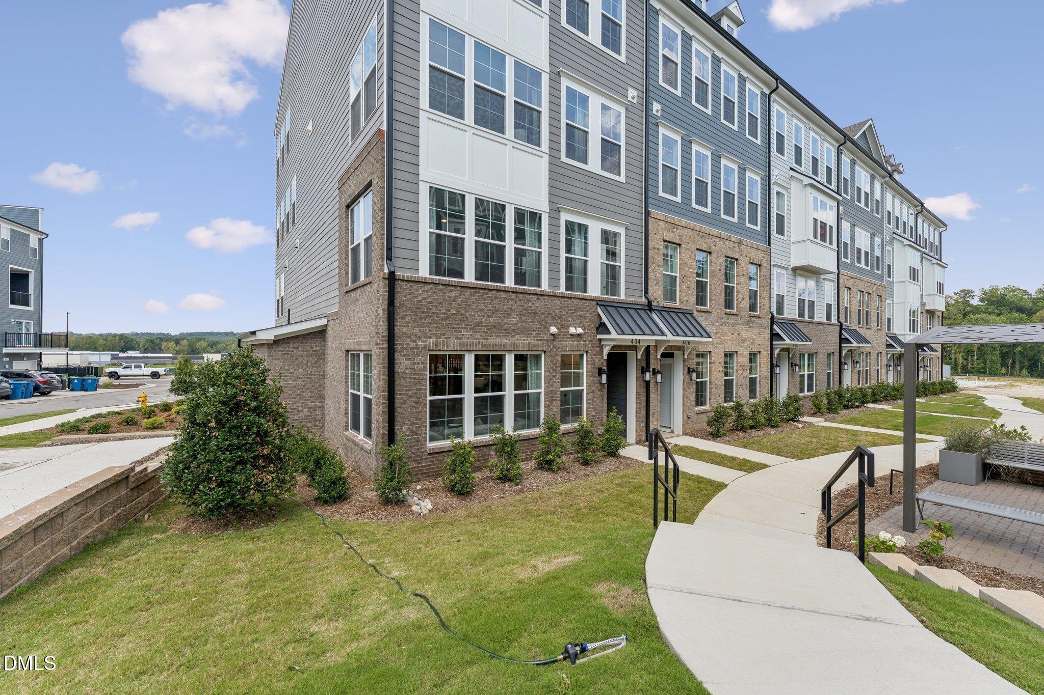 418 Gaston Park Lane 100 Property Photo 2