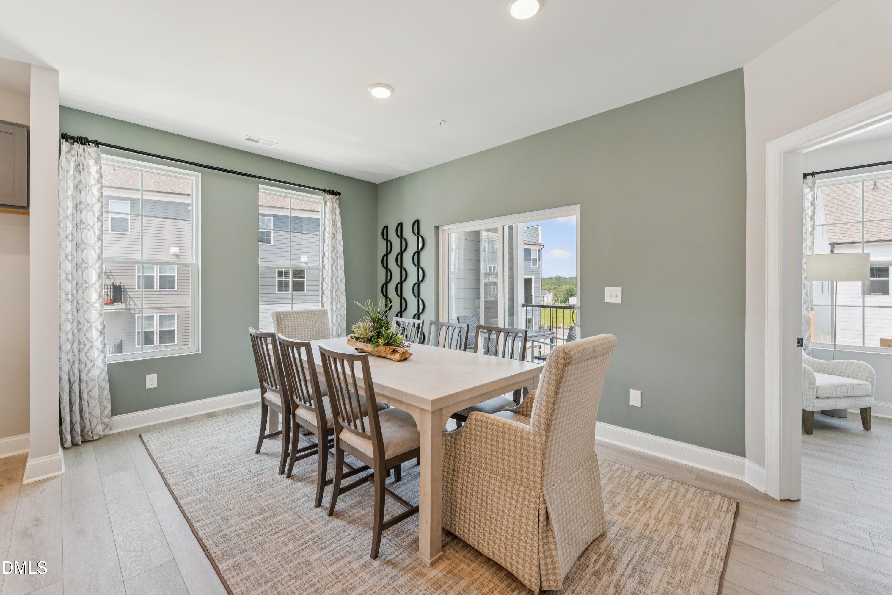 422 Gaston Park Lane #200 Property Photo 8