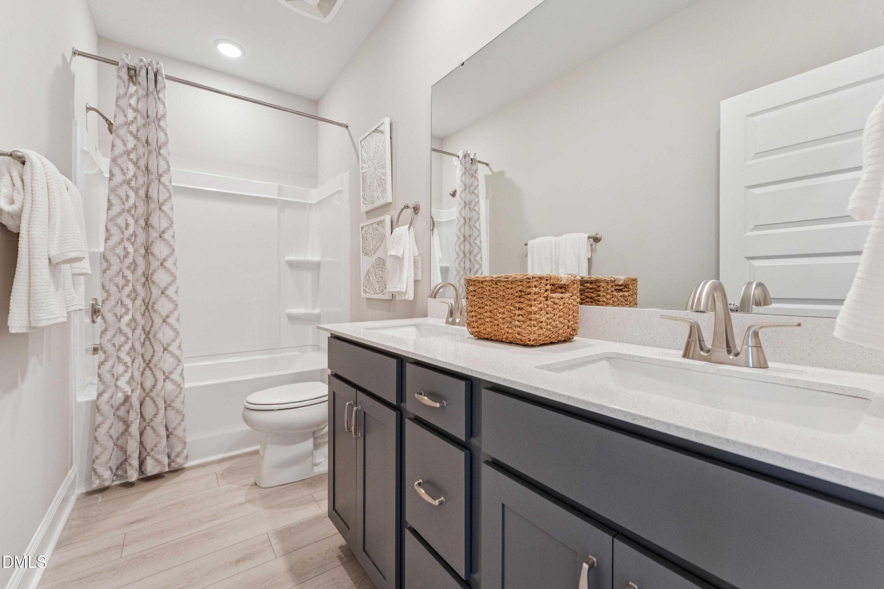 422 Gaston Park Lane #200 Property Photo 17