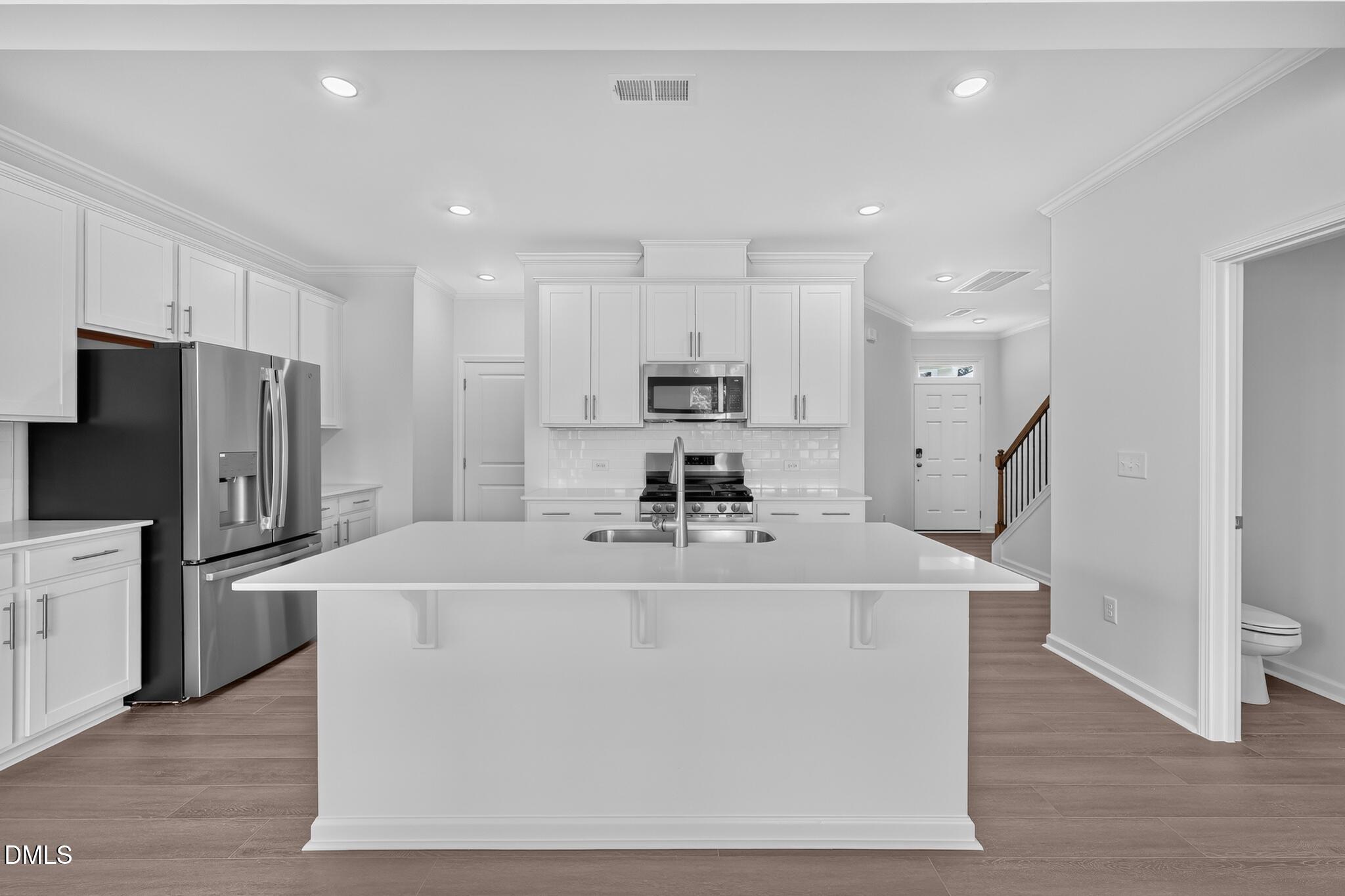 717 Morning Light Drive Property Photo 4