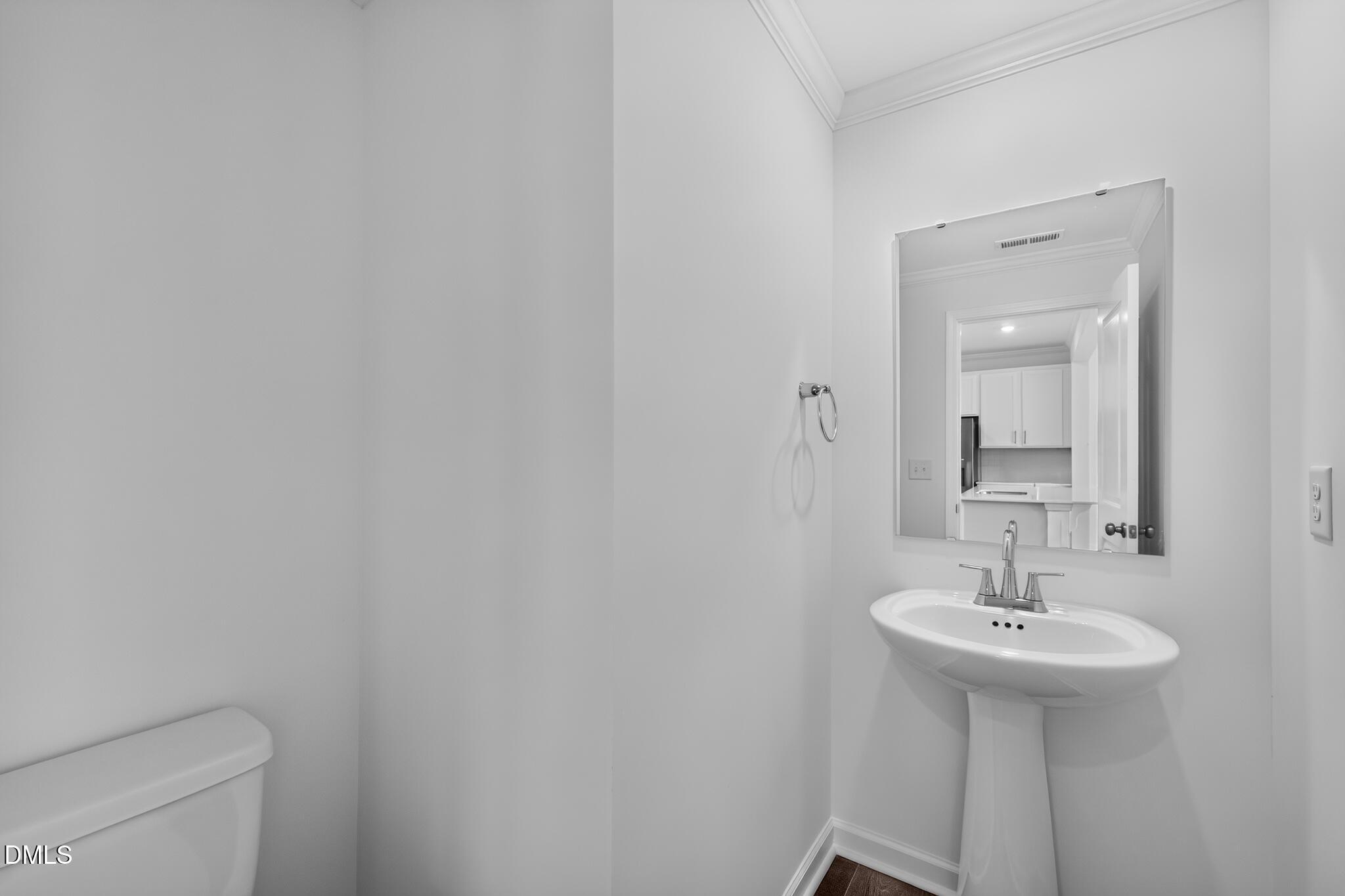 717 Morning Light Drive Property Photo 34