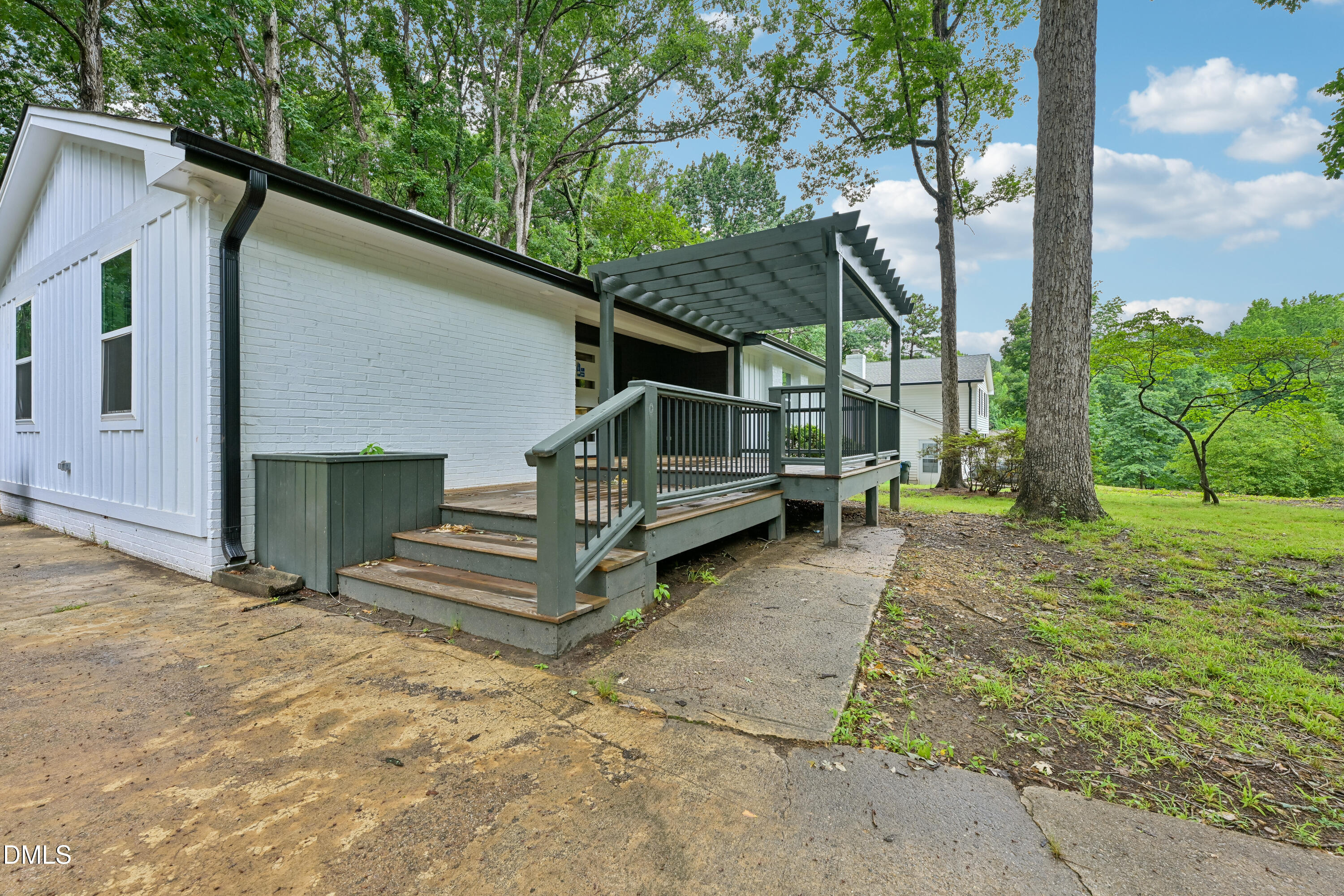 6625 Suburban Drive