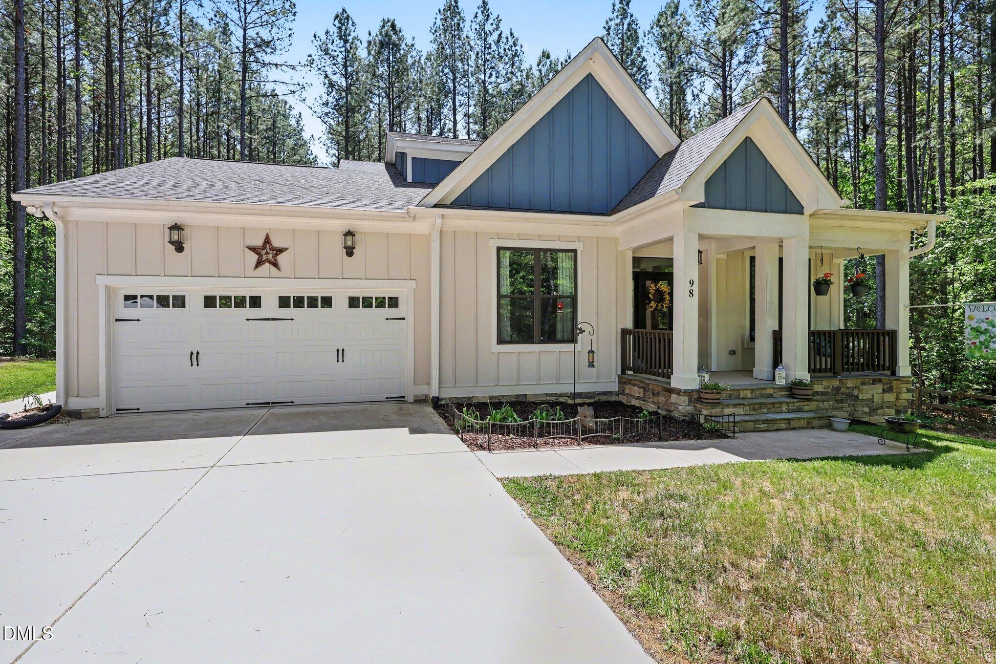 98 Anneliis Lane Property Photo 2