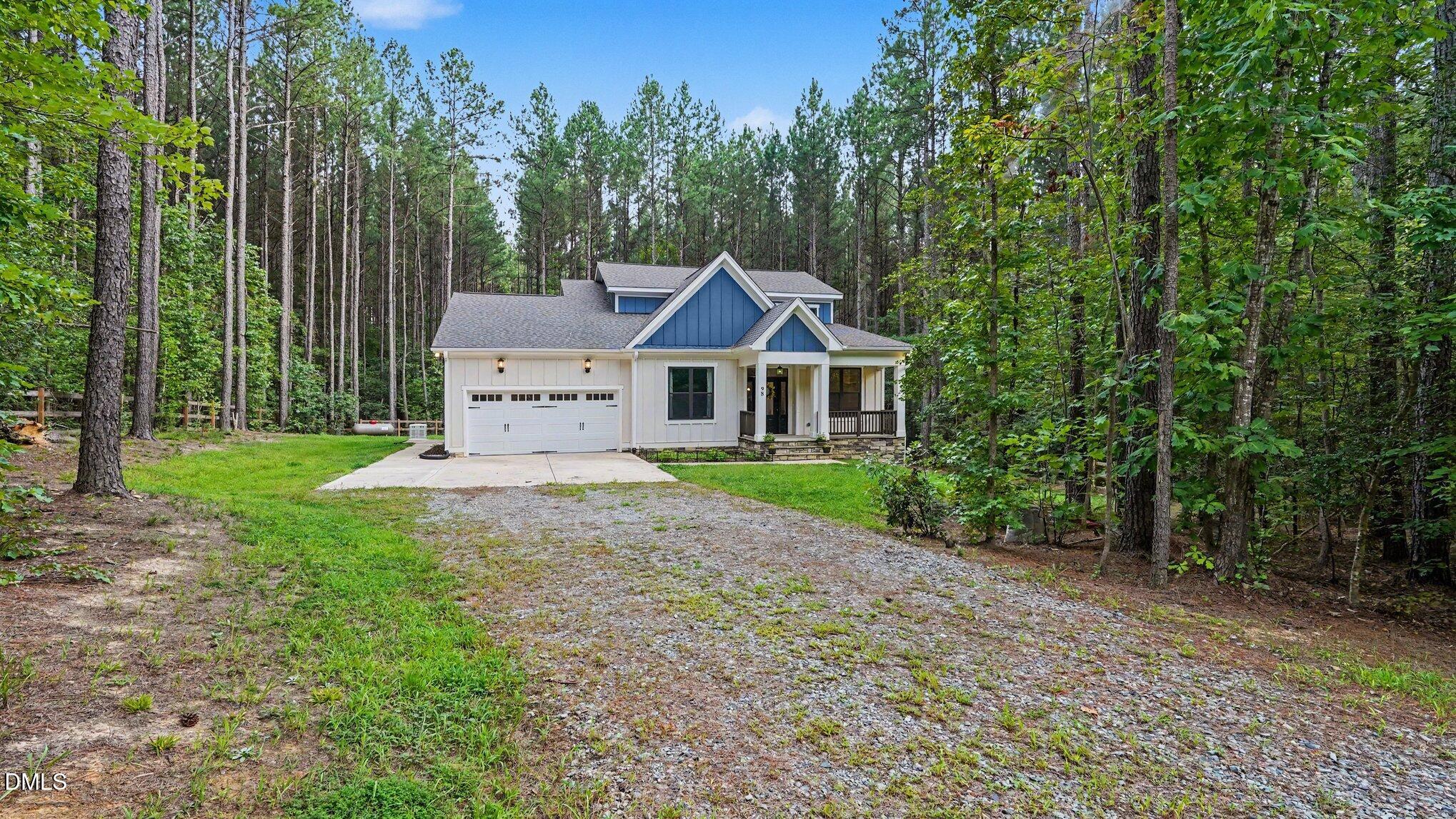 98 Anneliis Lane Property Photo 3