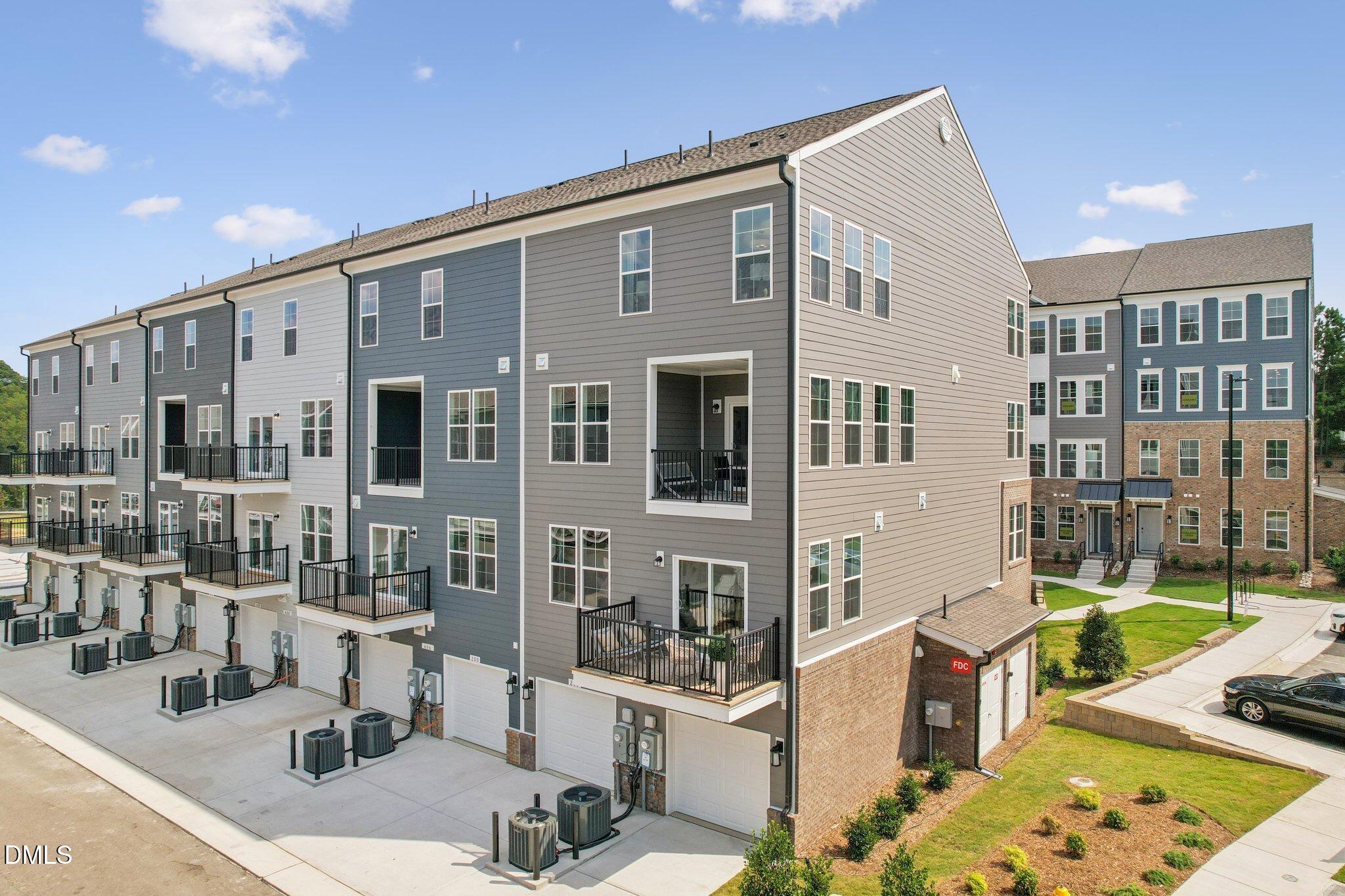 418 Gaston Park Lane #200 Property Photo 4