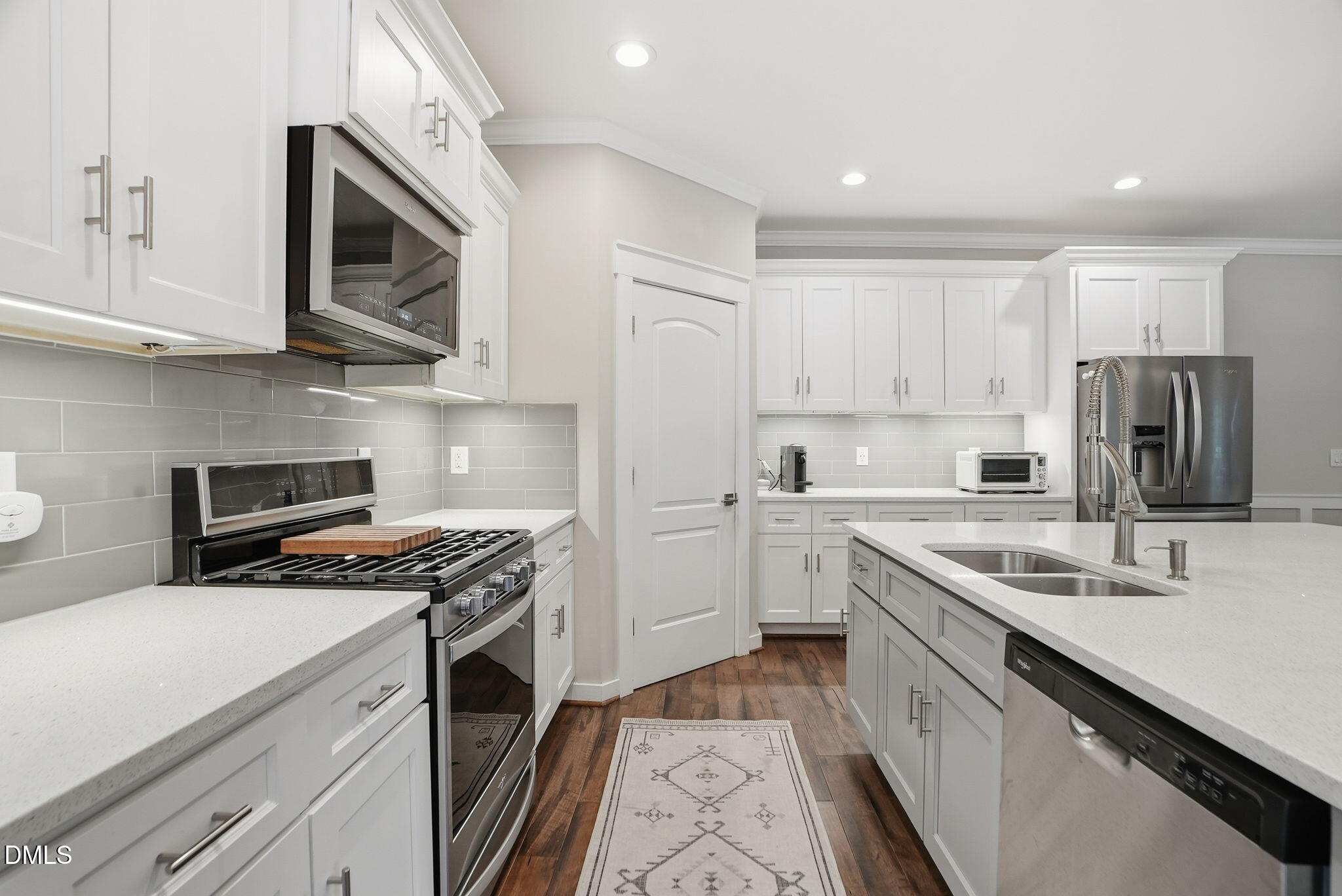 1711 South Street Property Photo 5