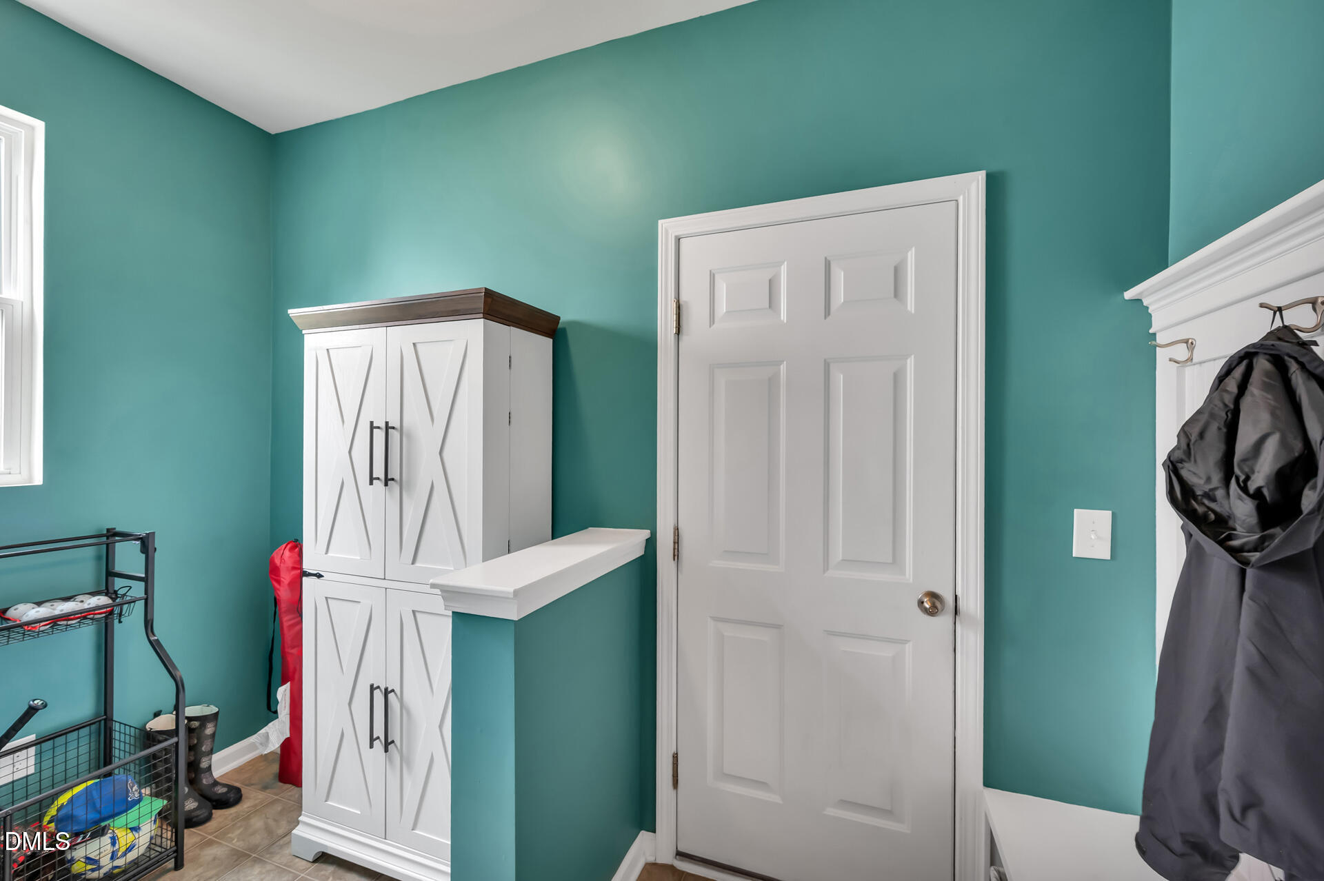 409 Pacific Heights Road Property Photo 17