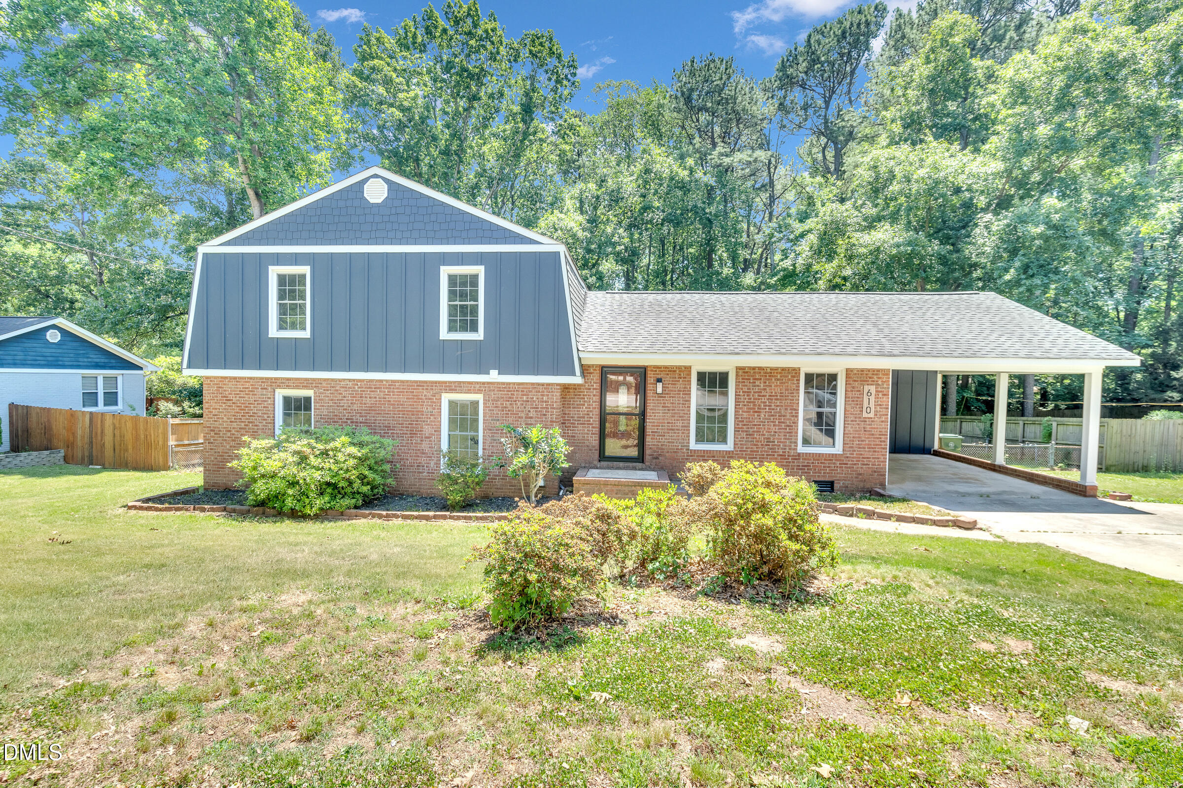 610 Se Maynard Road Property Photo 1