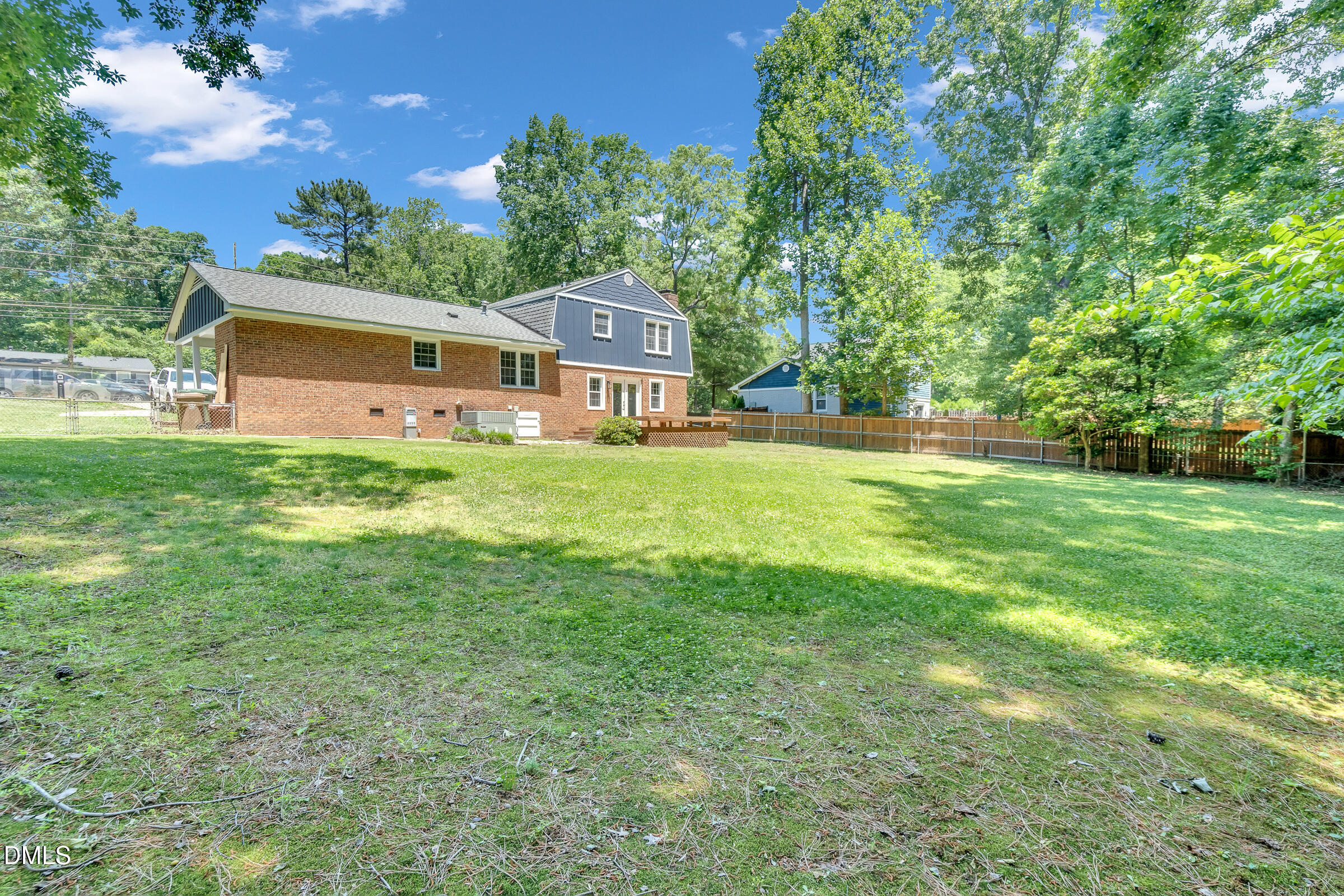 610 Se Maynard Road Property Photo 2