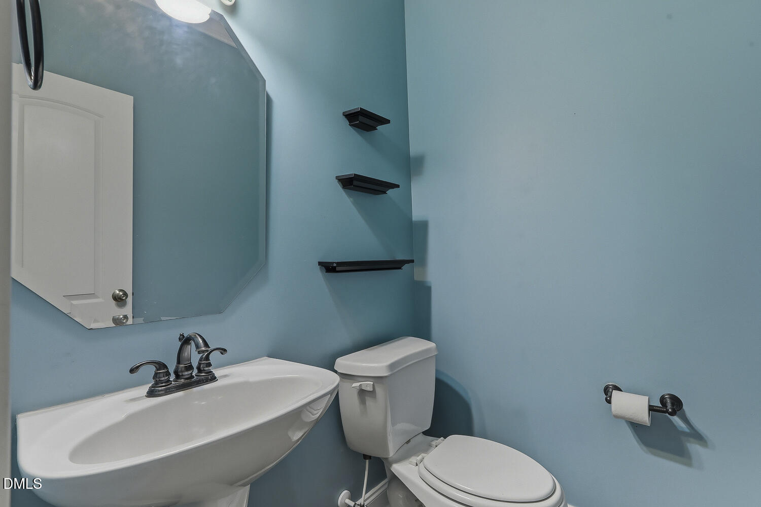 119 Station Drive Property Photo 8