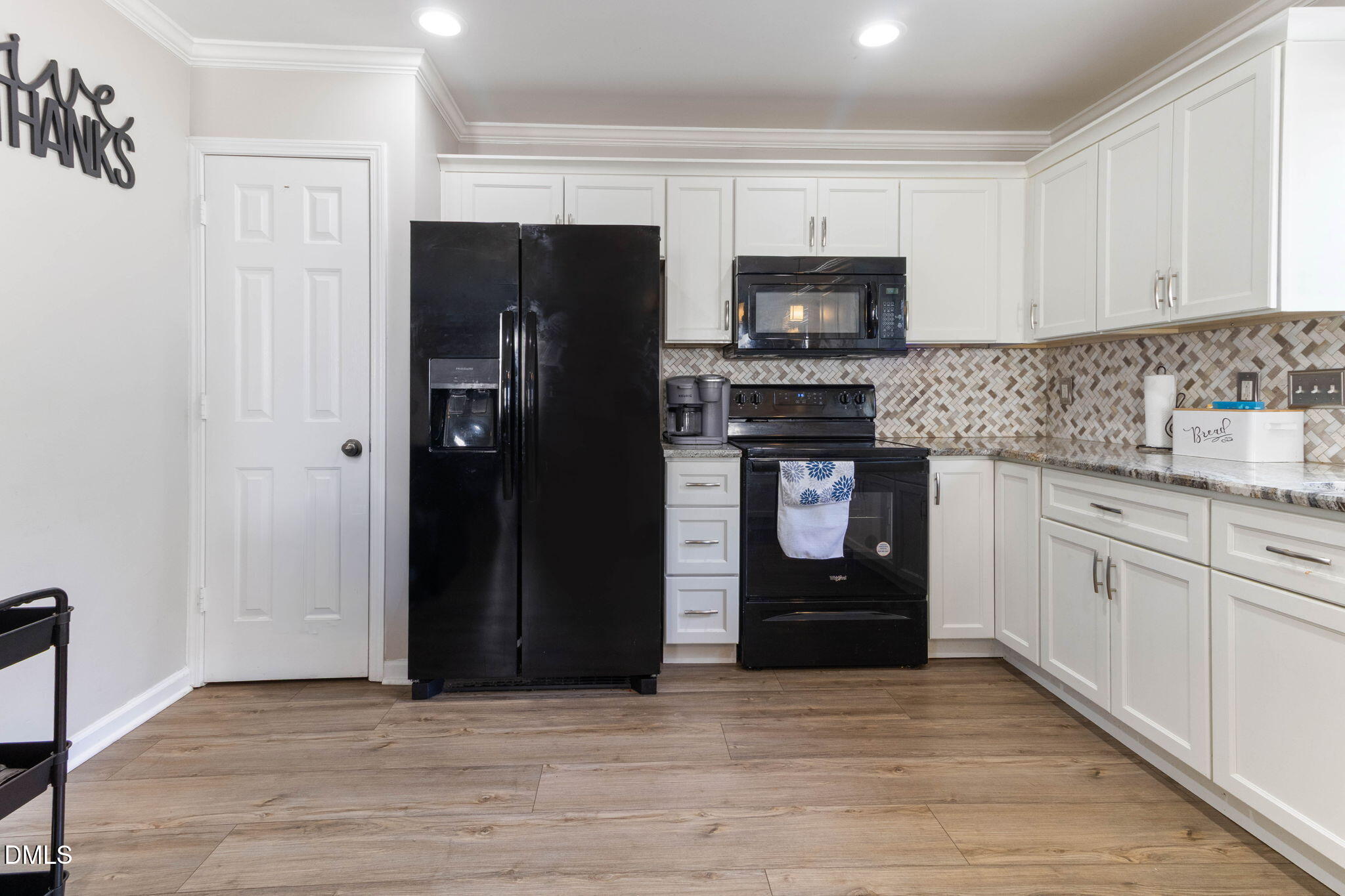 3713 Marshlane Way Property Photo 16