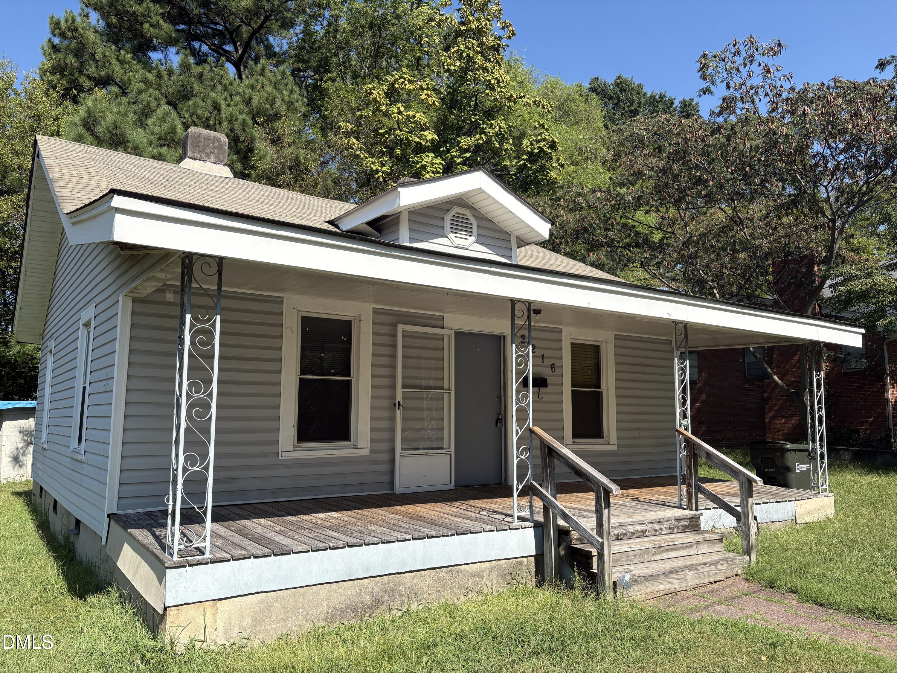 2216 Chautauqua Avenue Property Photo 1