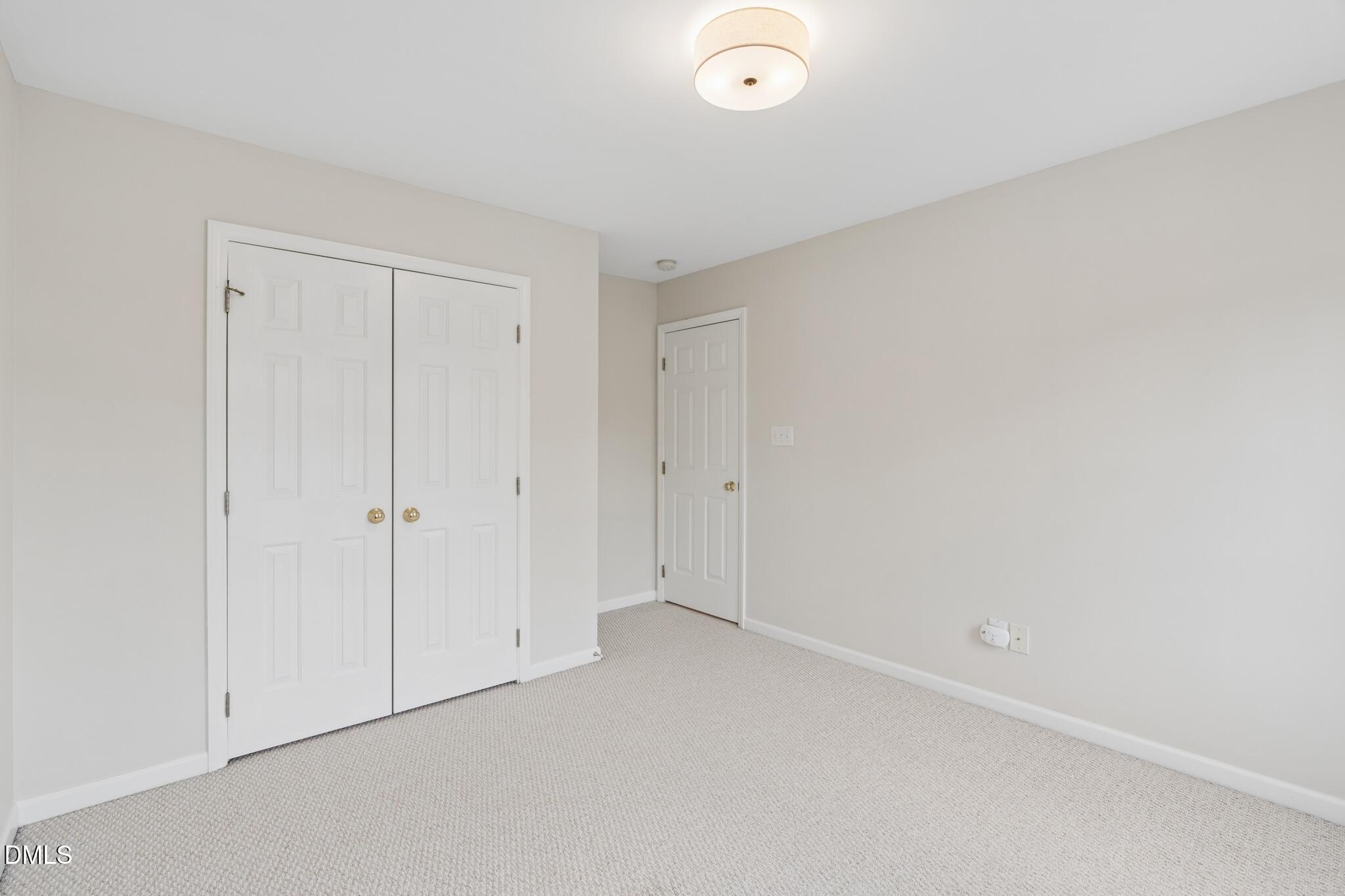 102 Dumont Court Property Photo 29
