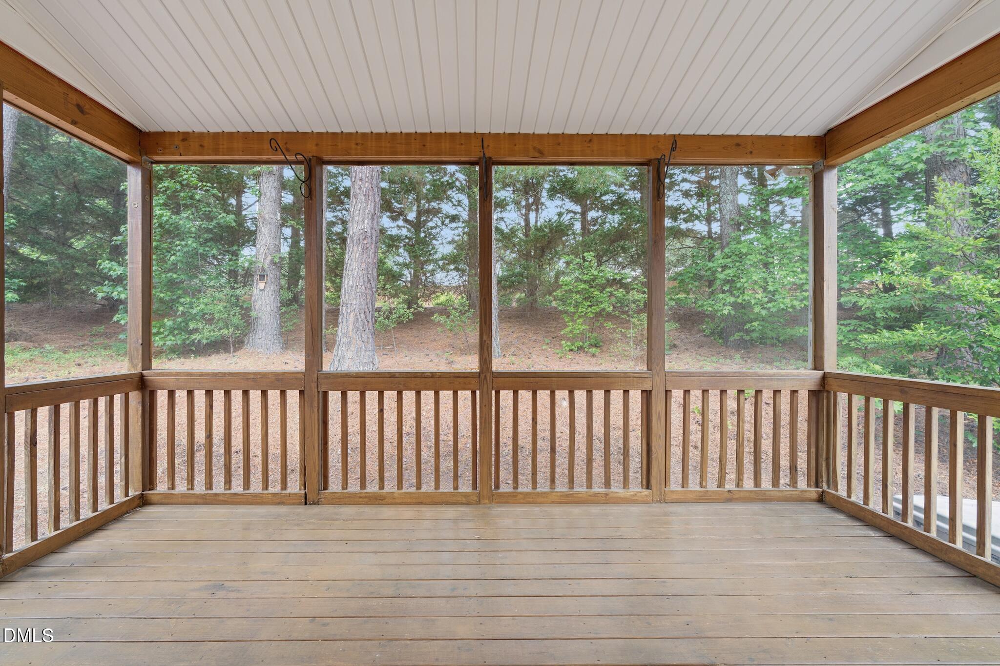 102 Dumont Court Property Photo 46