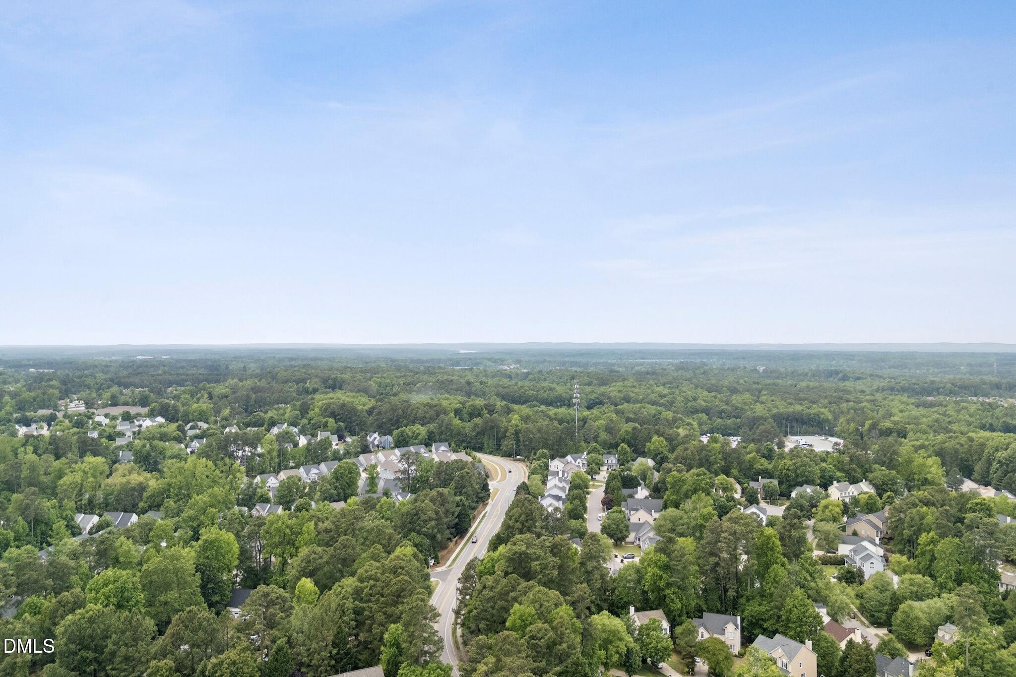102 Dumont Court Property Photo 49