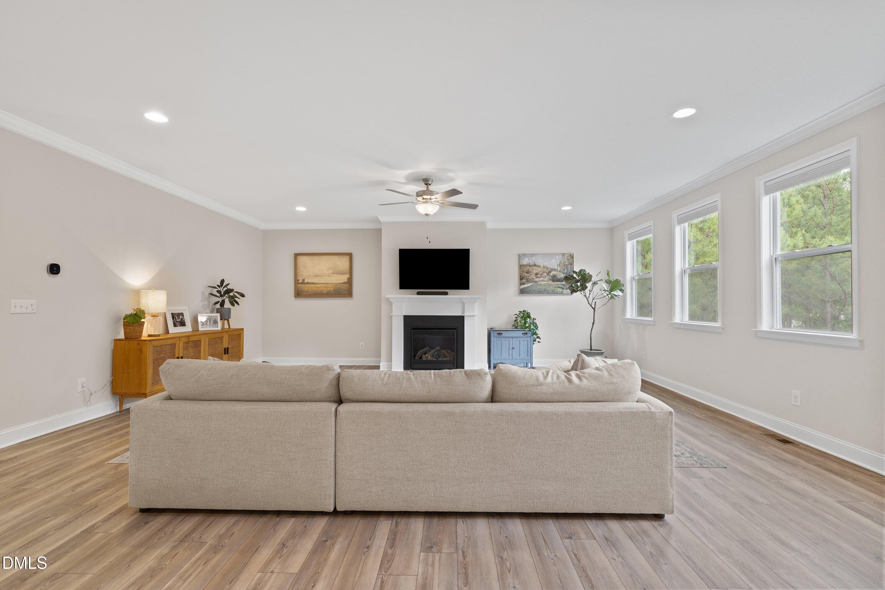 6721 Winter Garden Way Property Photo 8