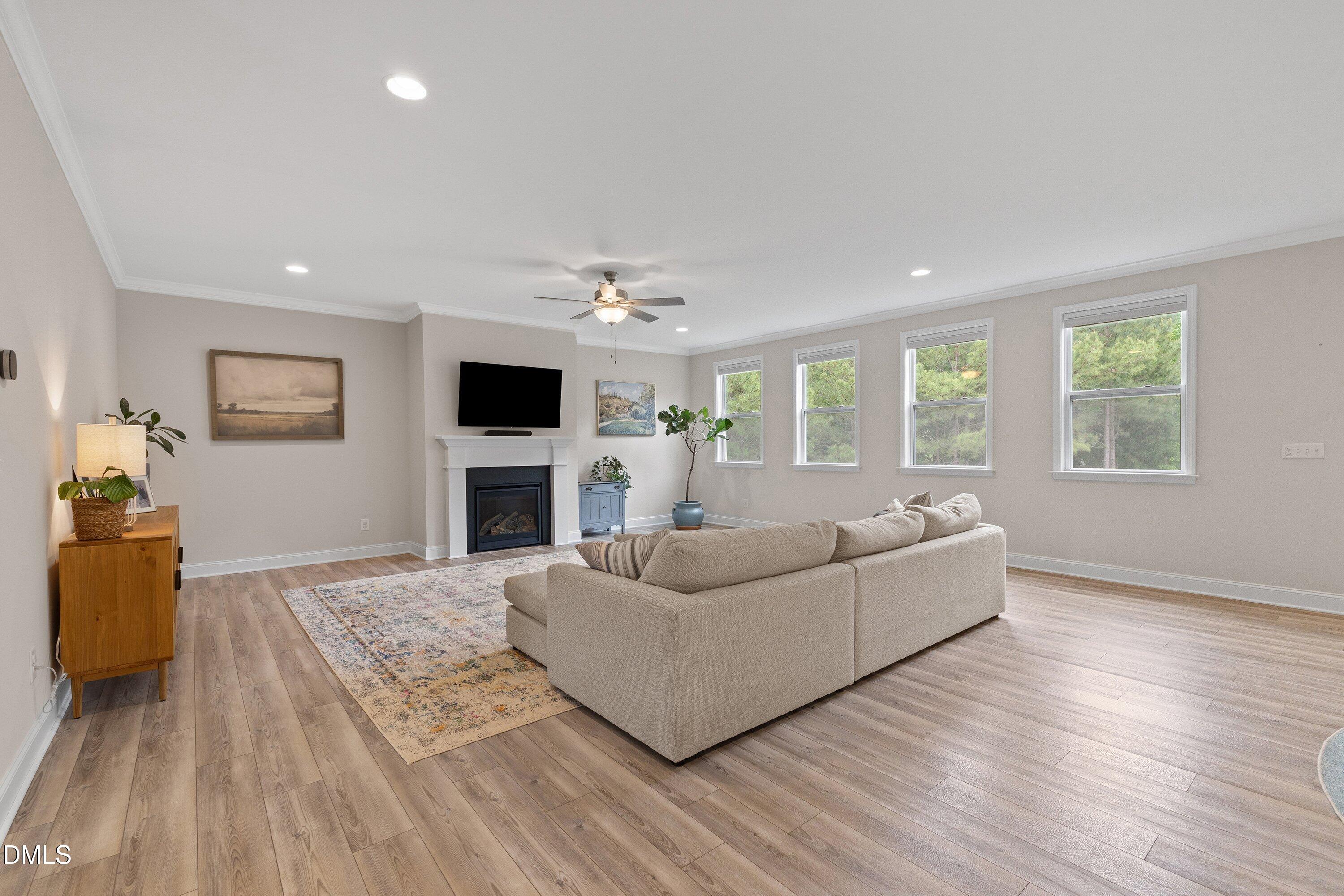 6721 Winter Garden Way Property Photo 9