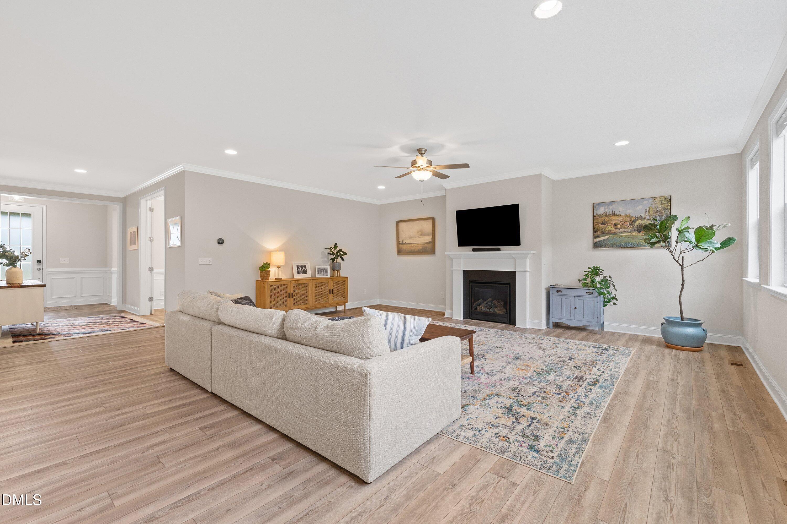 6721 Winter Garden Way Property Photo 10