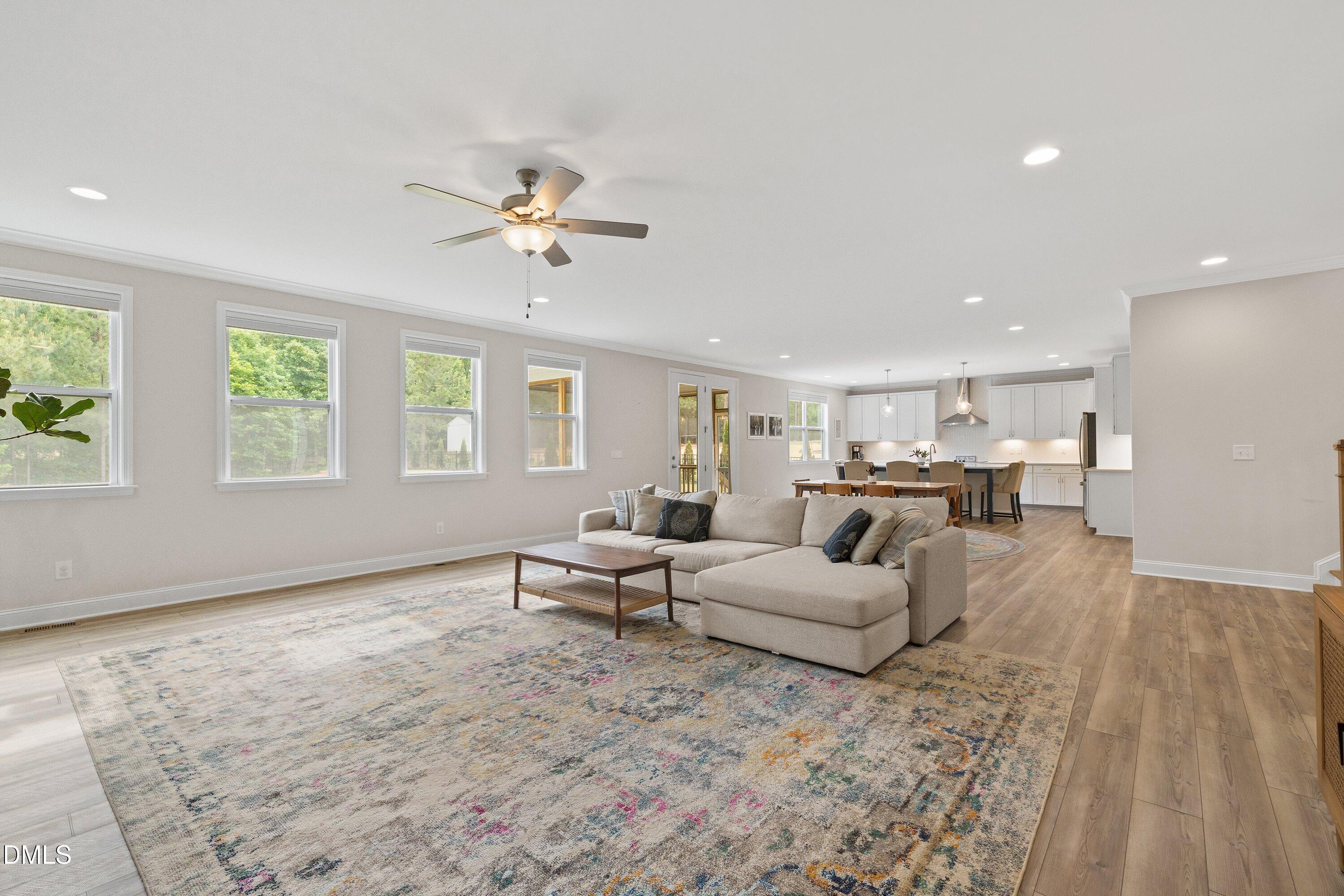 6721 Winter Garden Way Property Photo 12