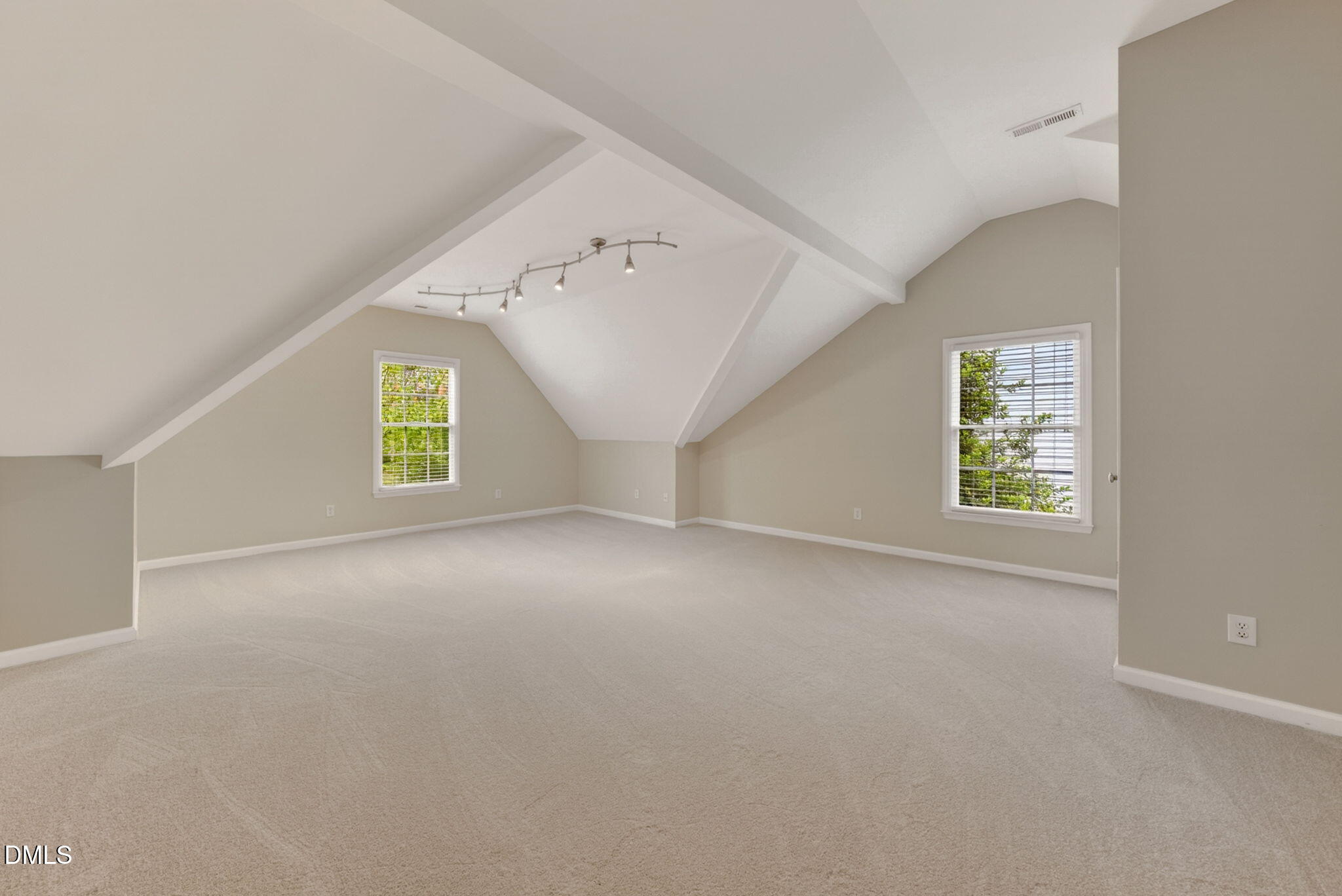 8104 Knebworth Court Property Photo 37