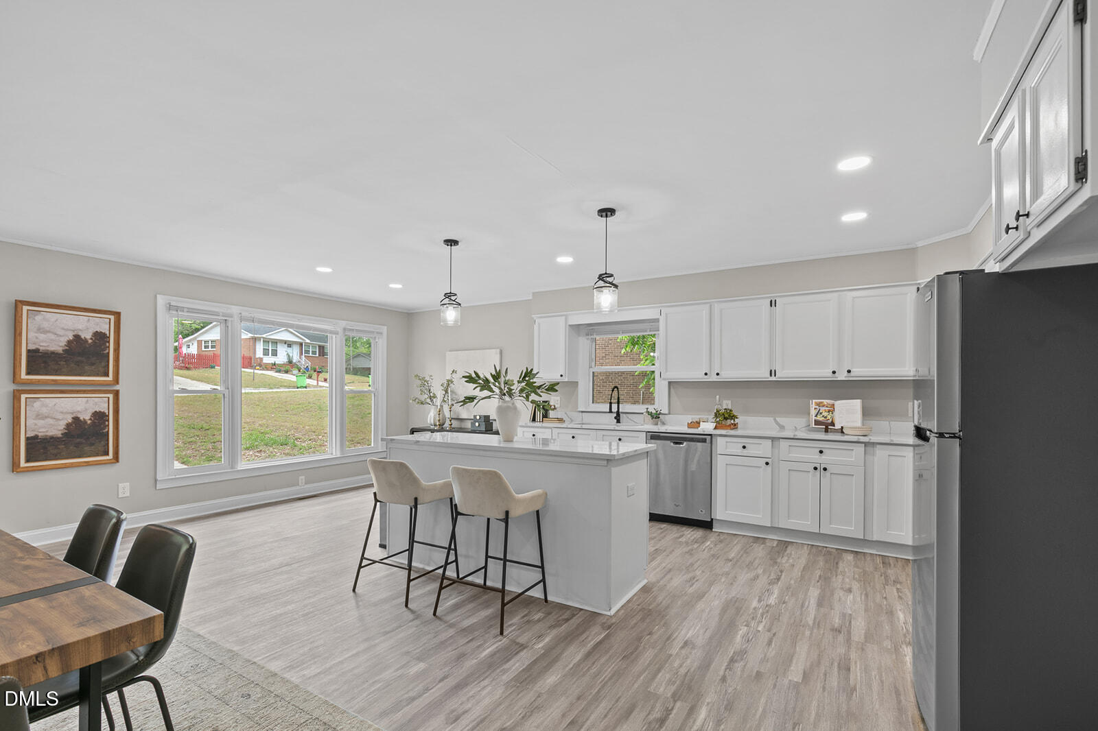 914 Edison Road Property Photo 10