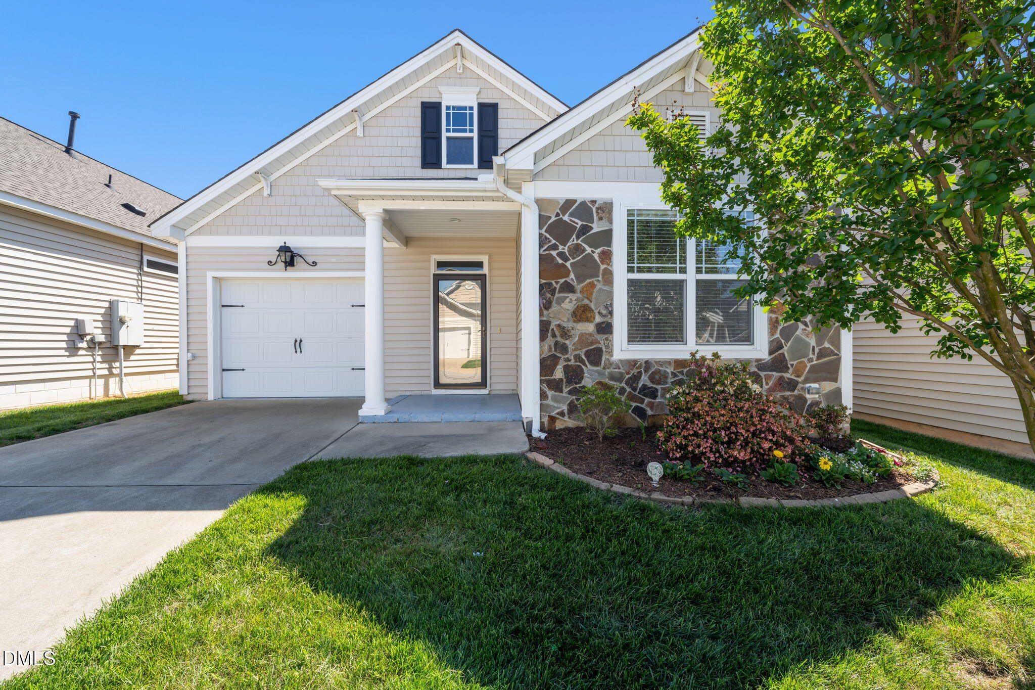 47 Denby Circle Property Photo 1