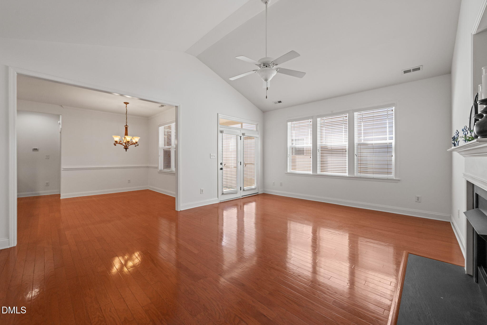 47 Denby Circle Property Photo 5