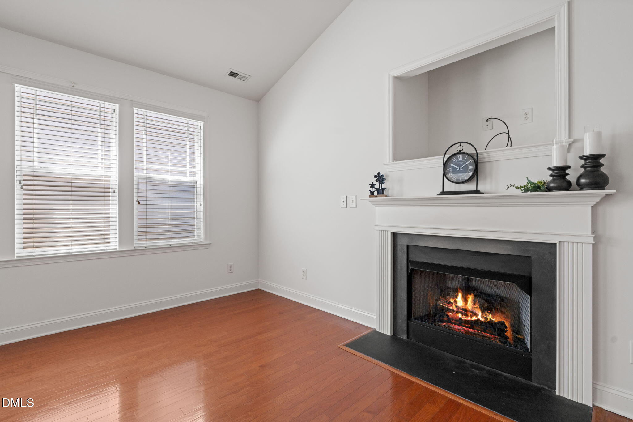 47 Denby Circle Property Photo 6