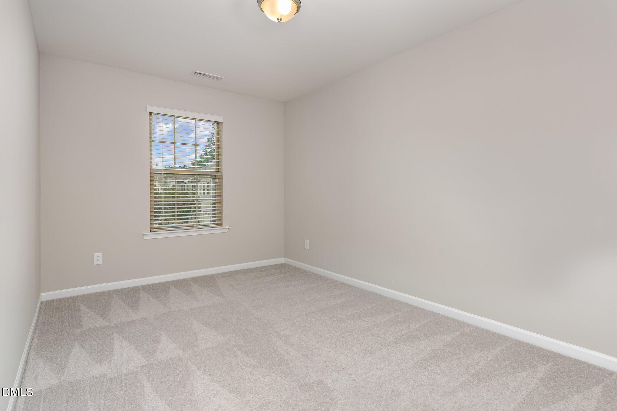 2250 Sweet Annie Way Property Photo 11