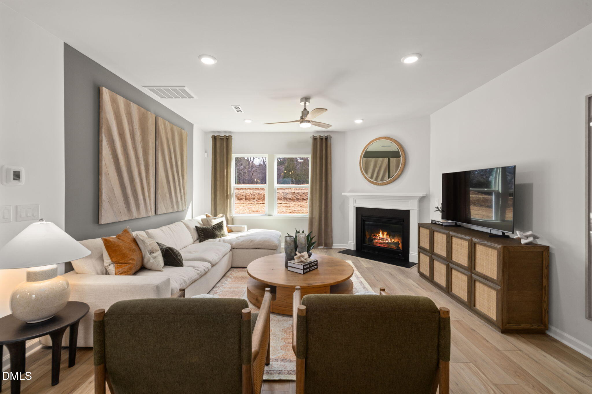 605 Ben Ledi Court Property Photo 6