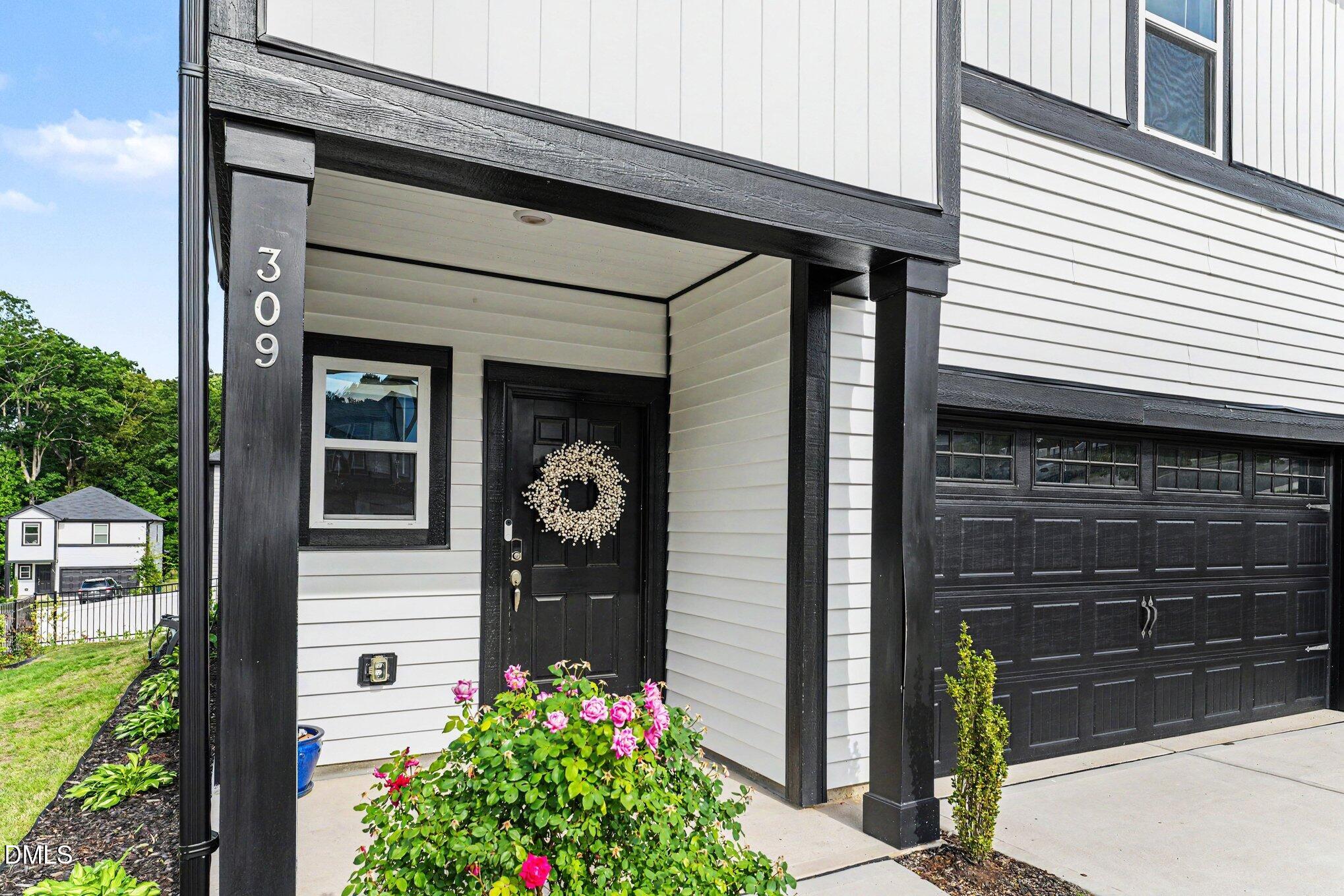 309 Diversity Way Property Photo 3