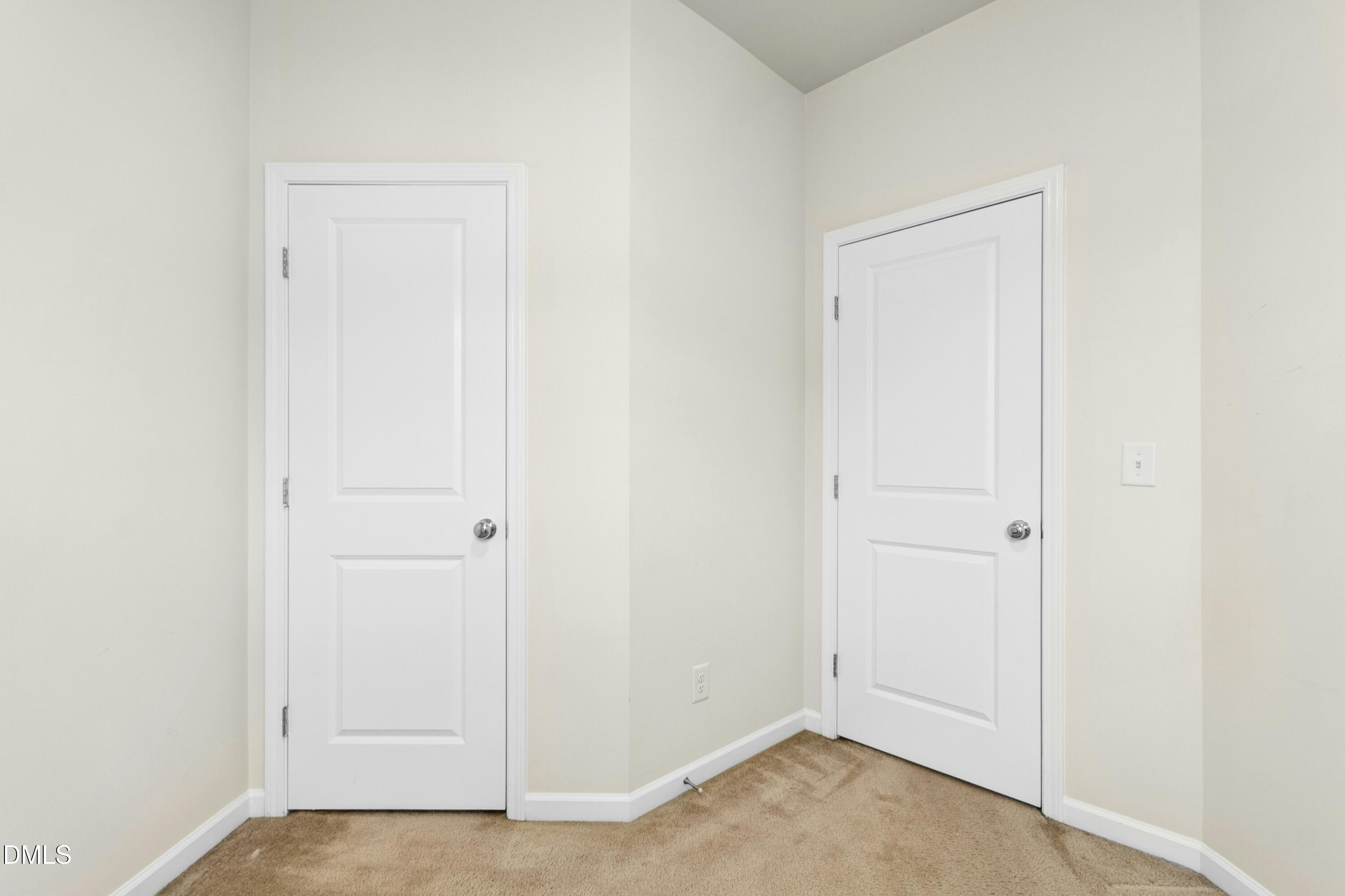 8807 Commons Townes Drive Property Photo 25