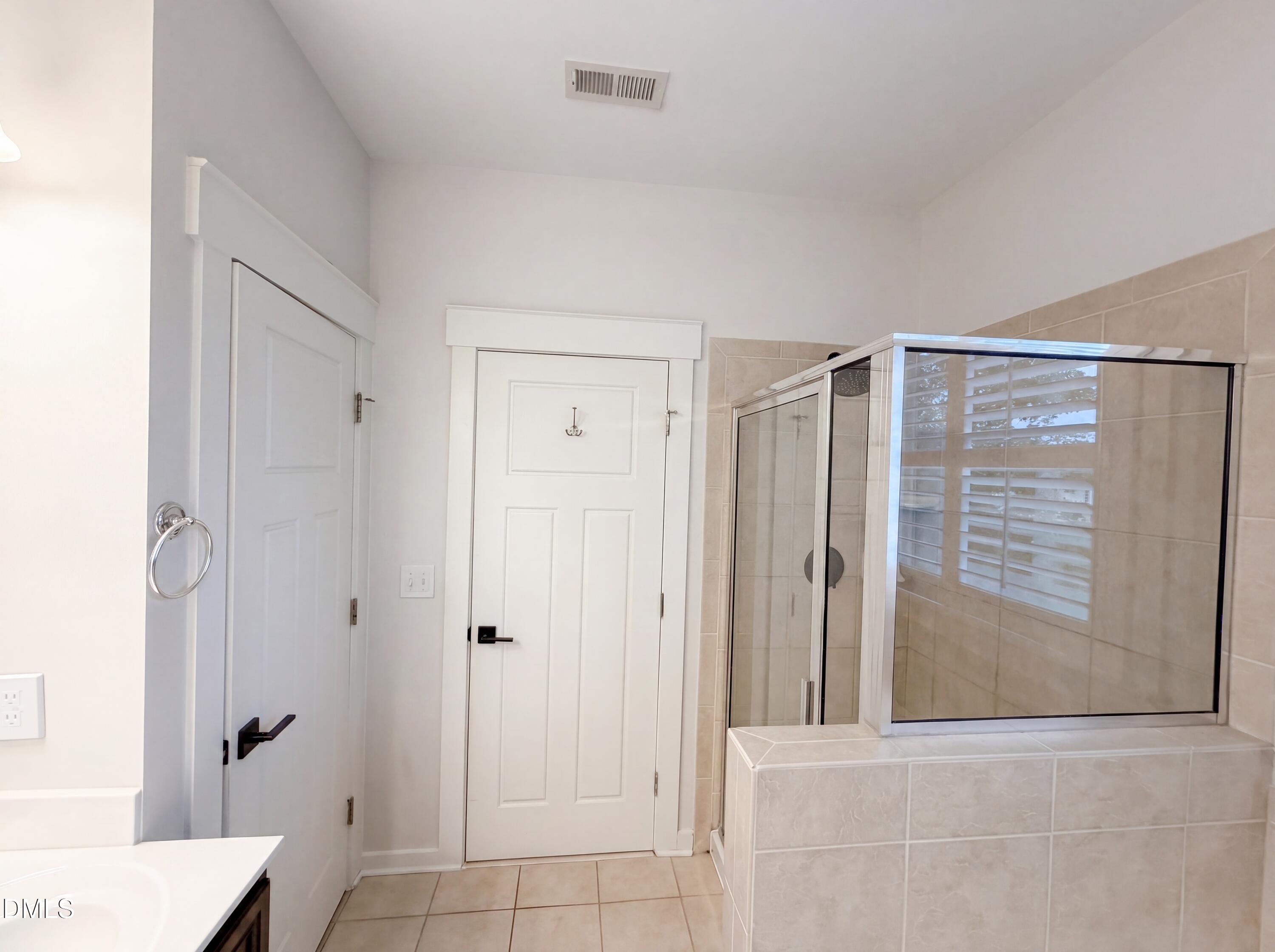 644 Ashe Lake Way Property Photo 11