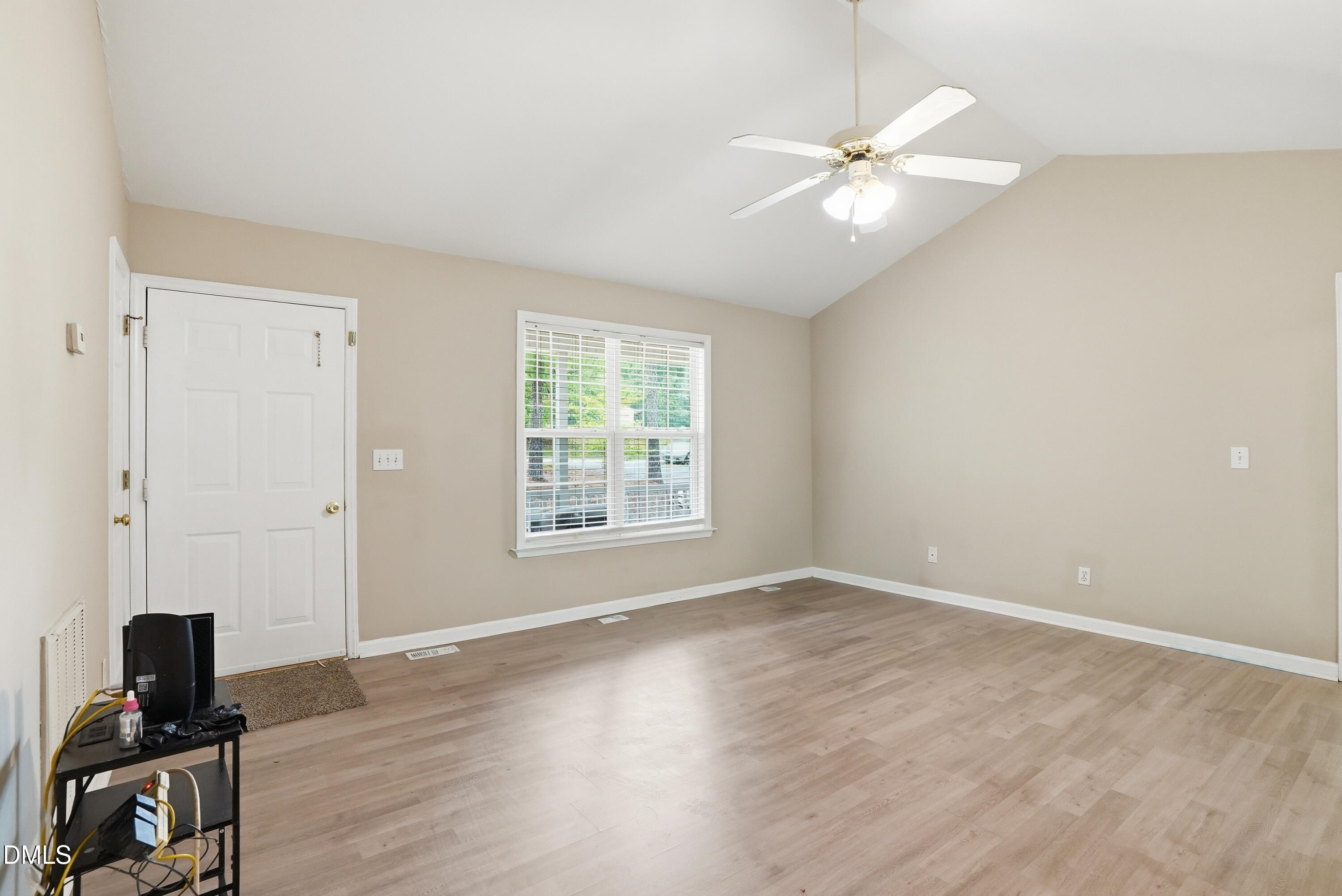 132 Hilltop Drive Property Photo 8
