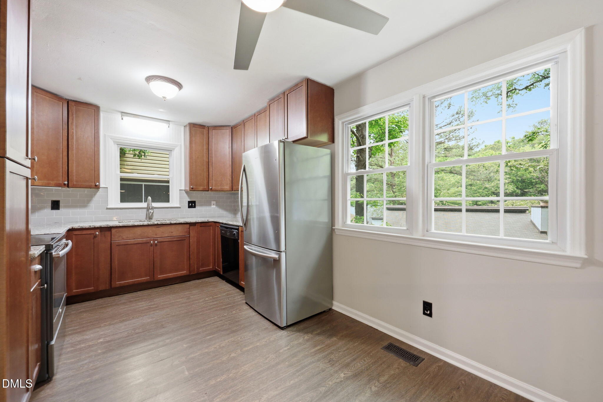 103 Bonnell Court Property Photo 17