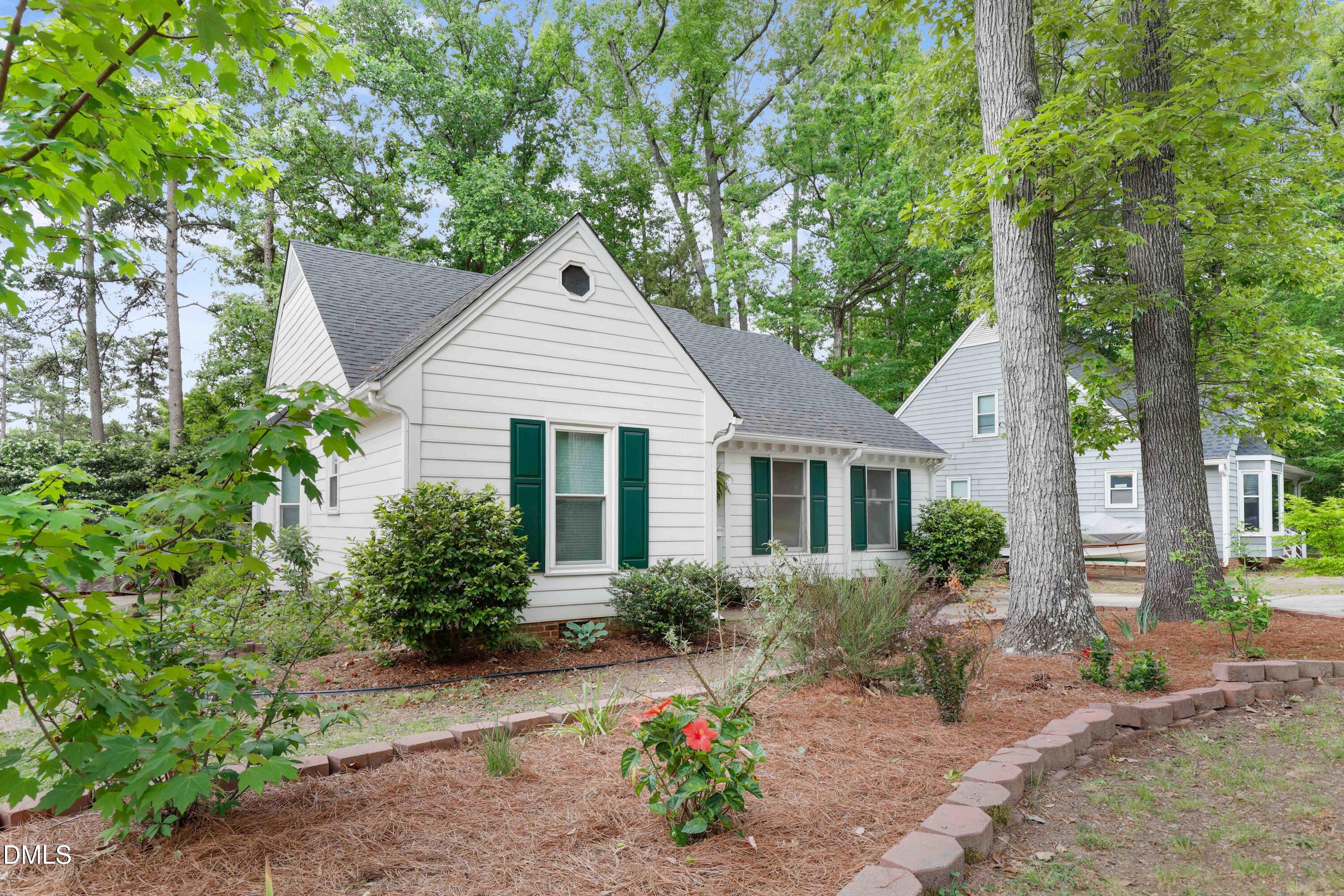 1404 Morningsdale Drive Property Photo 2