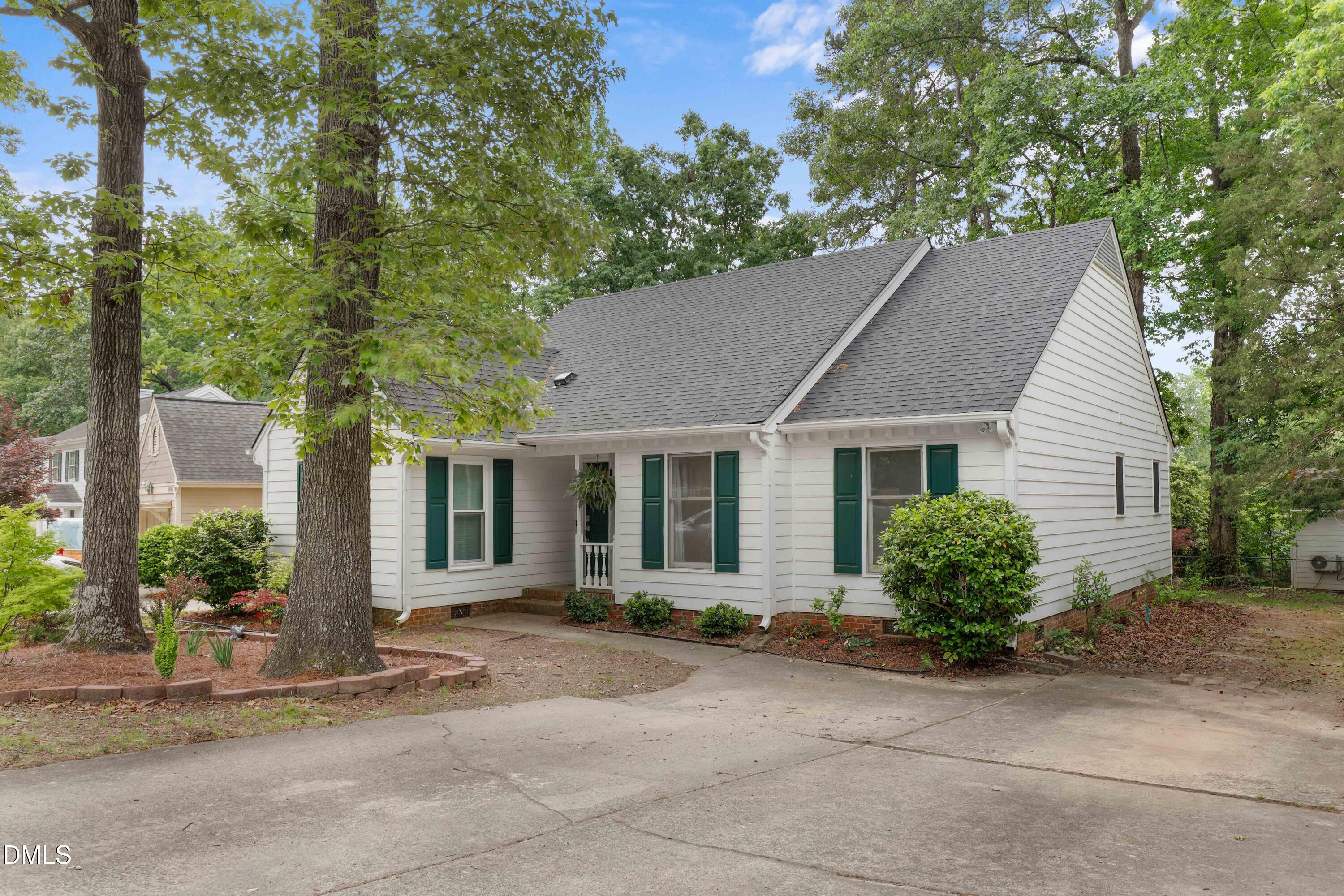 1404 Morningsdale Drive Property Photo 3