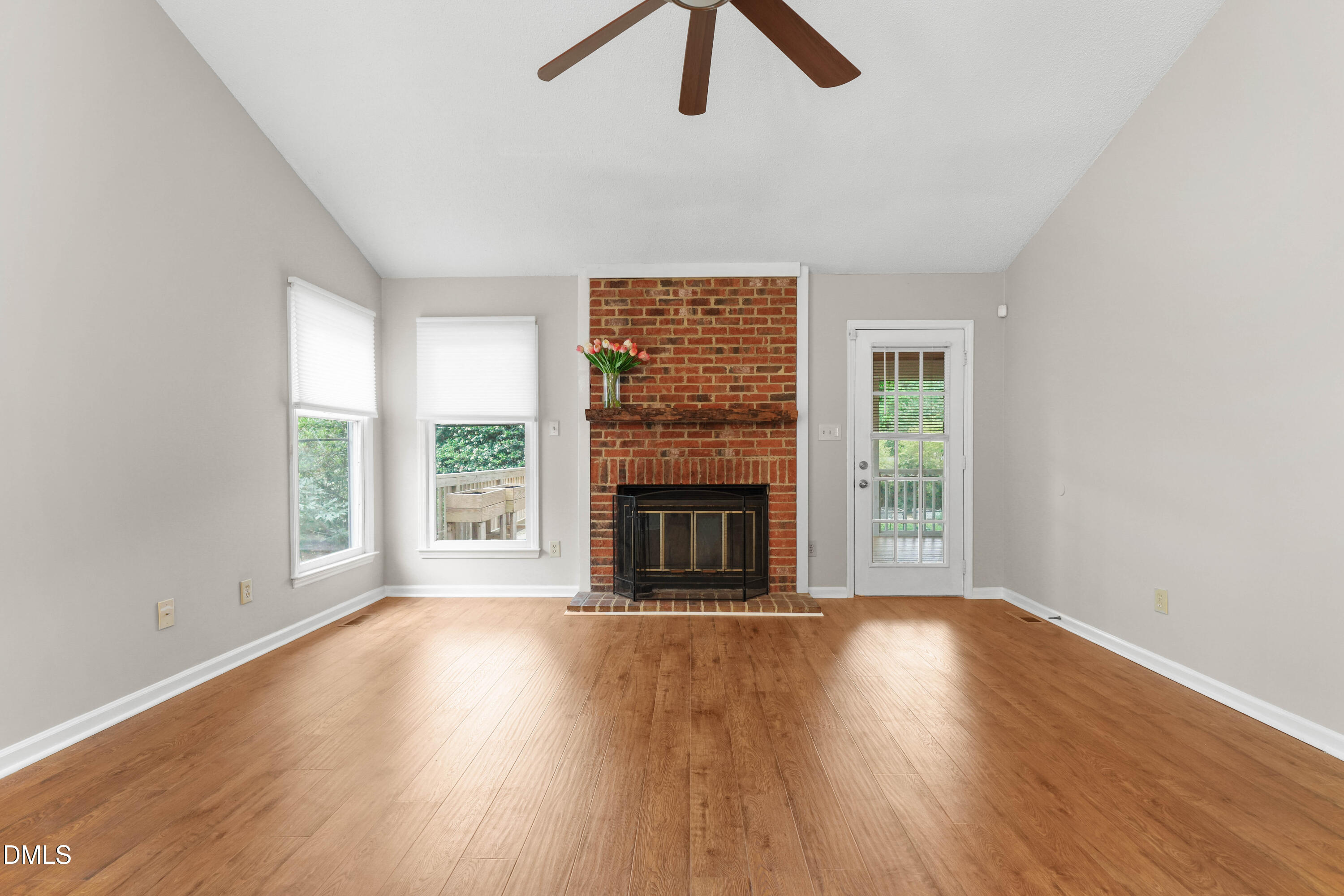 1404 Morningsdale Drive Property Photo 5