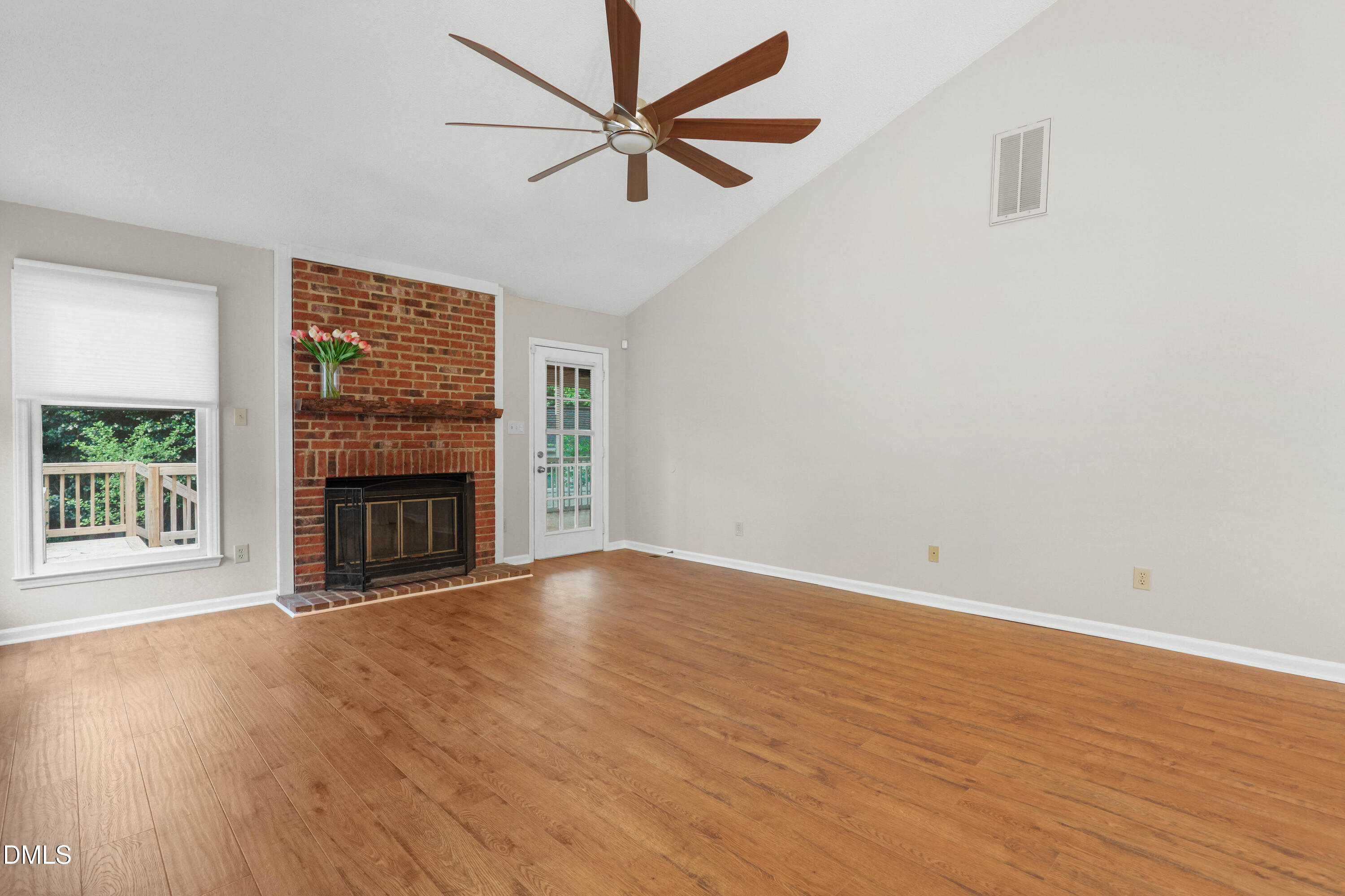 1404 Morningsdale Drive Property Photo 6