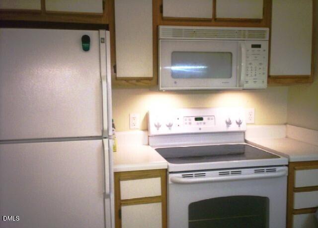 1521 Graduate Lane 101 Property Photo 4