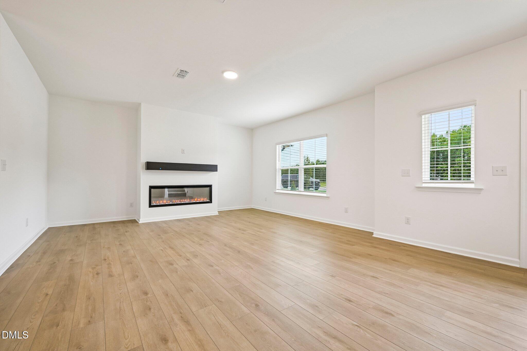 209 Marvel Drive 124 Property Photo 4