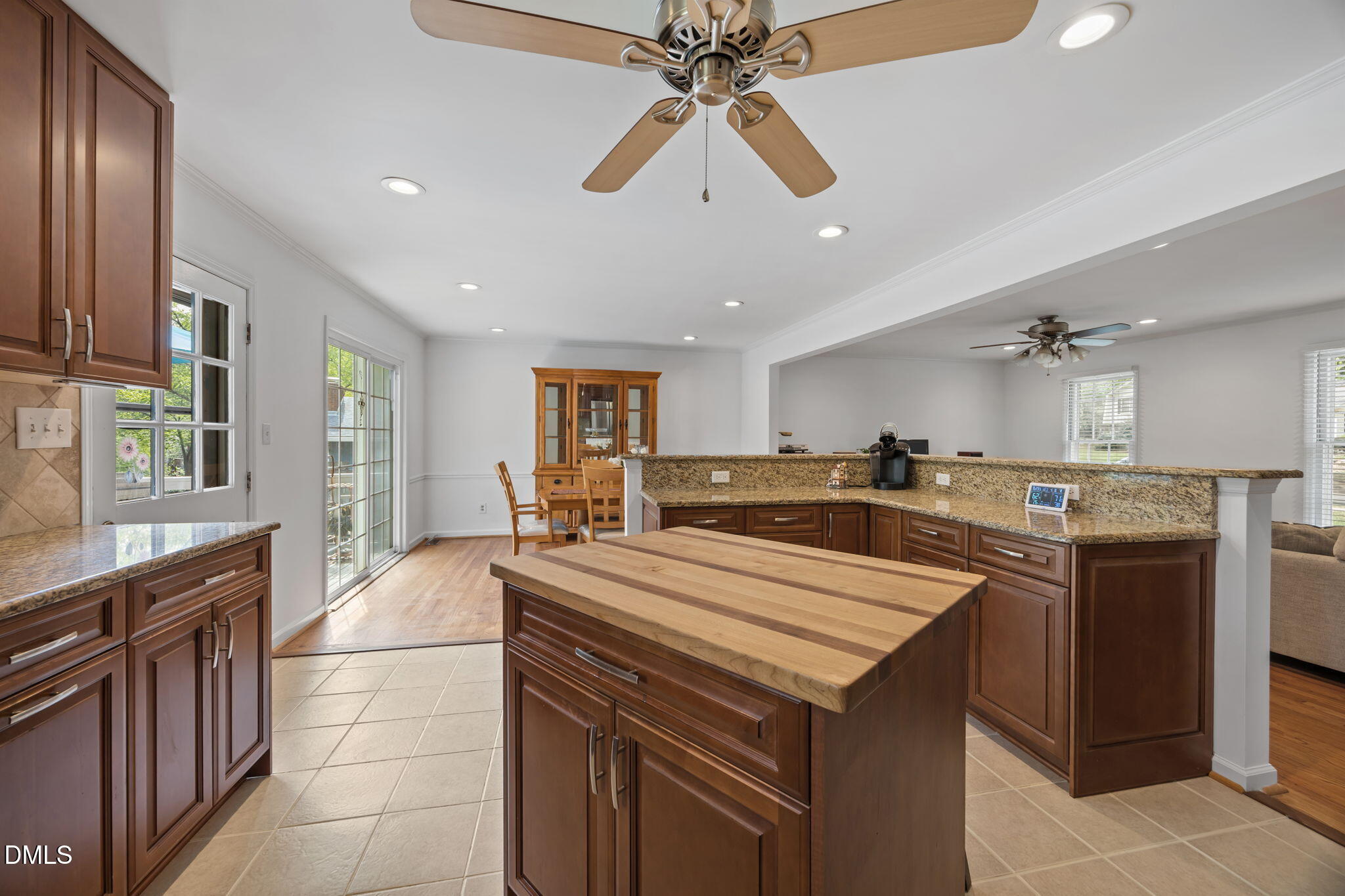 5404 Fieldstone Drive Property Photo 12