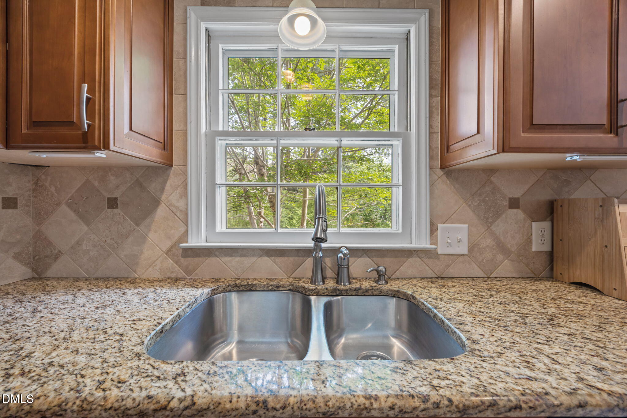 5404 Fieldstone Drive Property Photo 13