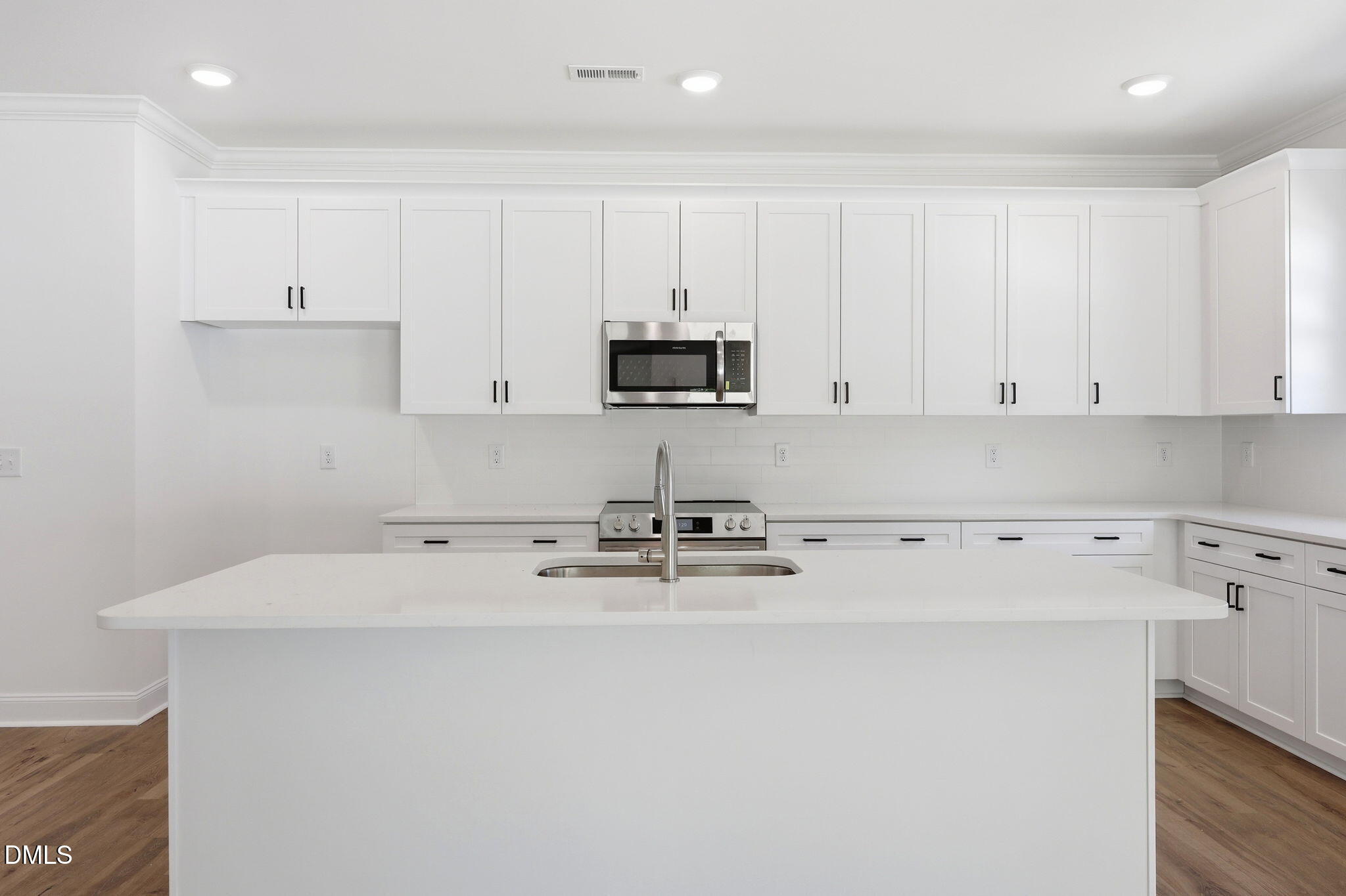 126 Grinnell Loop Property Photo 8