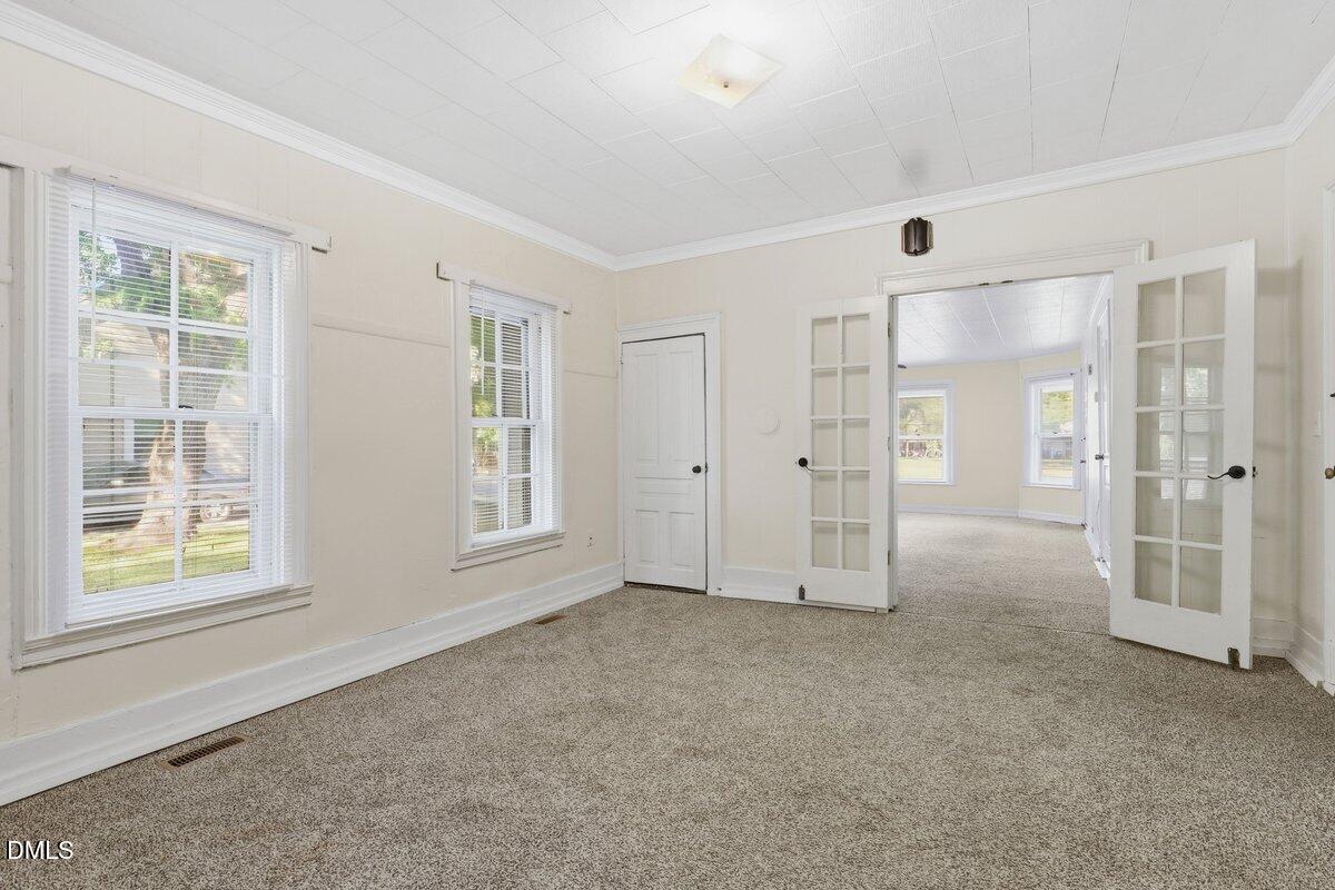 501 N Raiford Street Property Photo 7