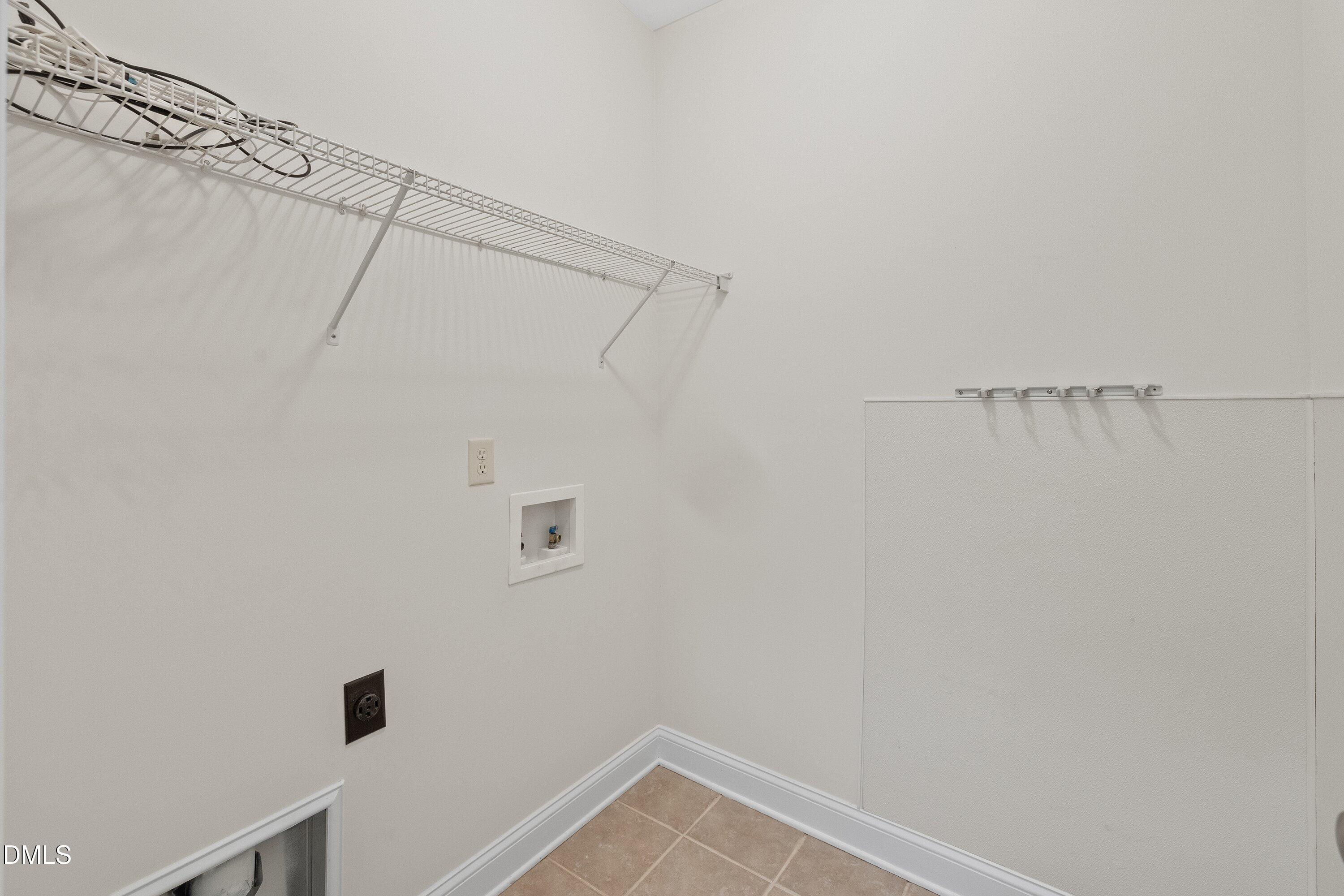 303 Nostalgia Lane Property Photo 10
