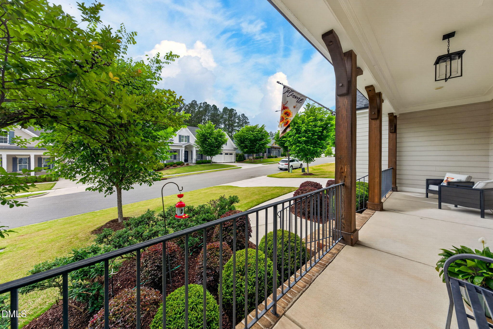 2114 Meadowcreek Drive Property Photo 2