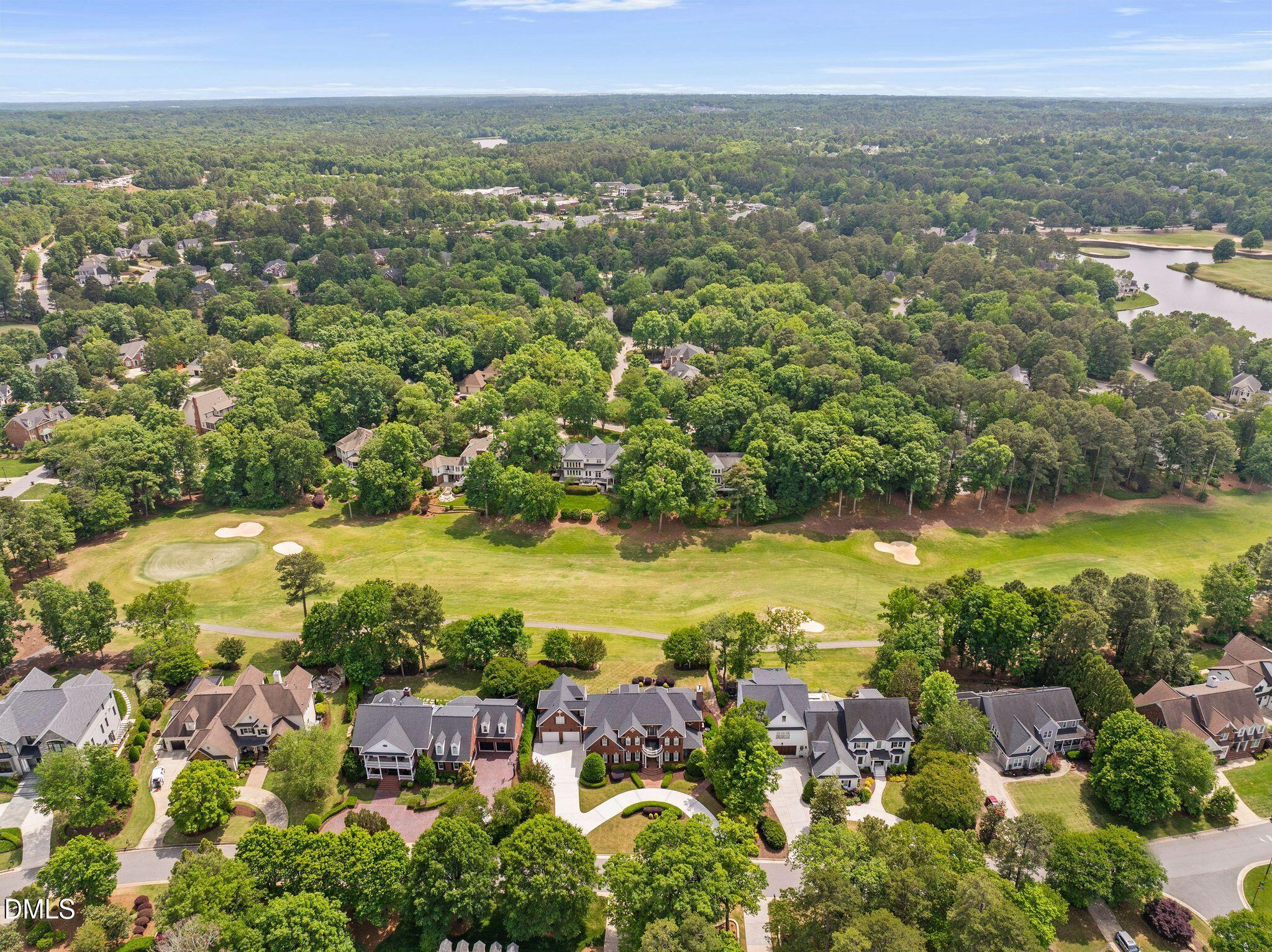 304 Pond Bluff Way Property Photo 3