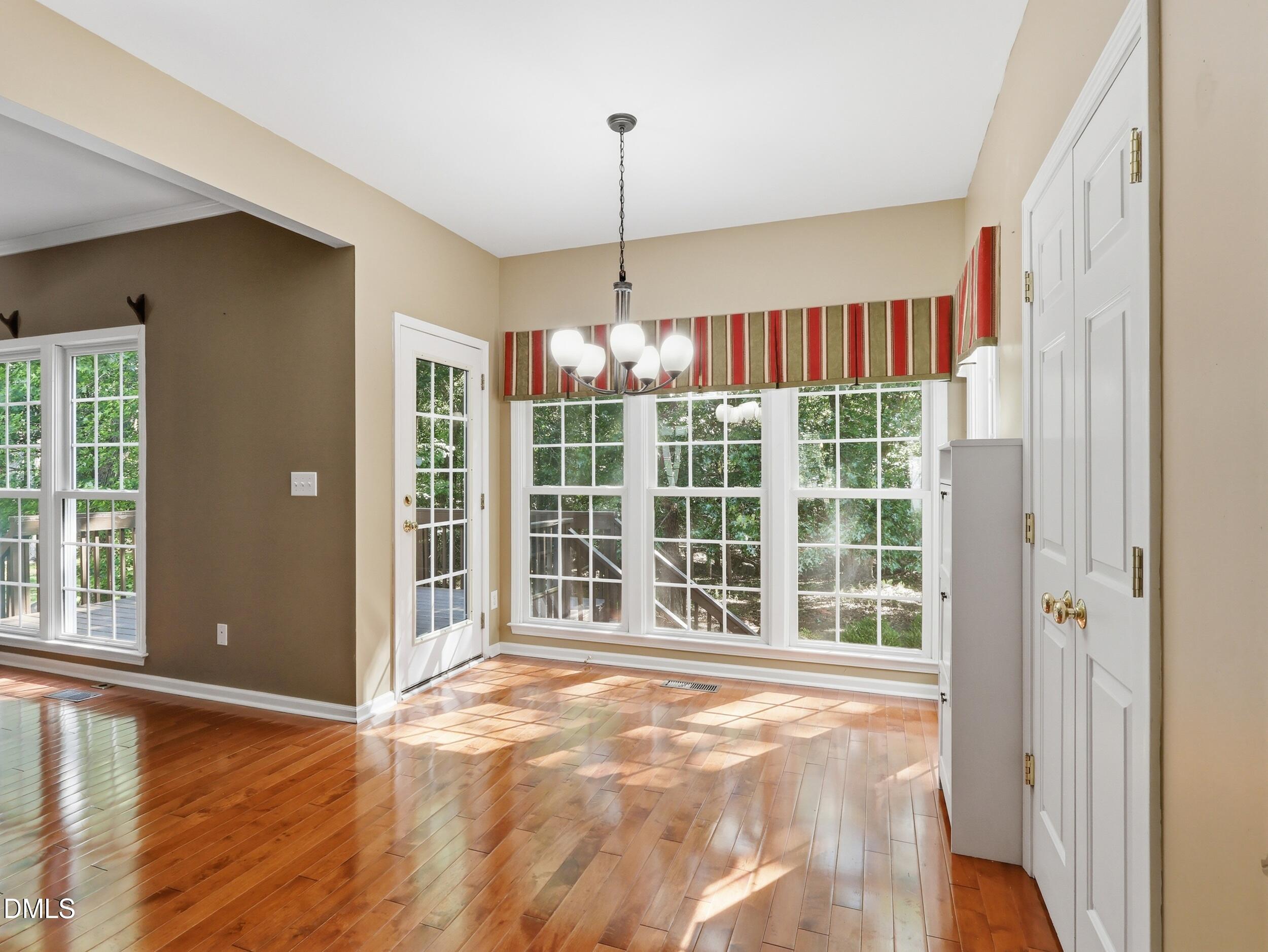 1618 Crystal Creek Drive Property Photo 9